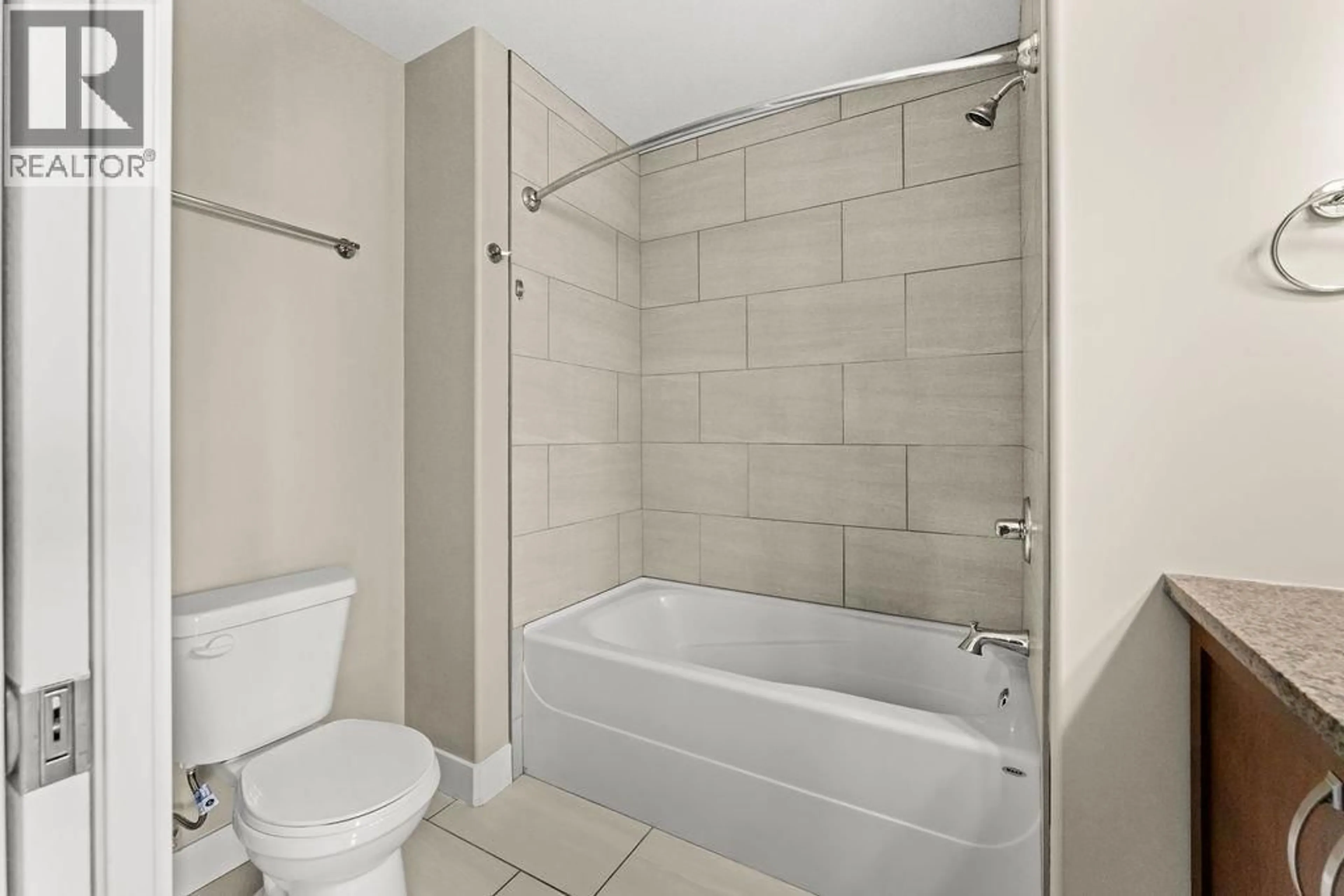 Standard bathroom, ceramic/tile floor for 404 - 765 MCGILL ROAD, Kamloops British Columbia V2C0B7