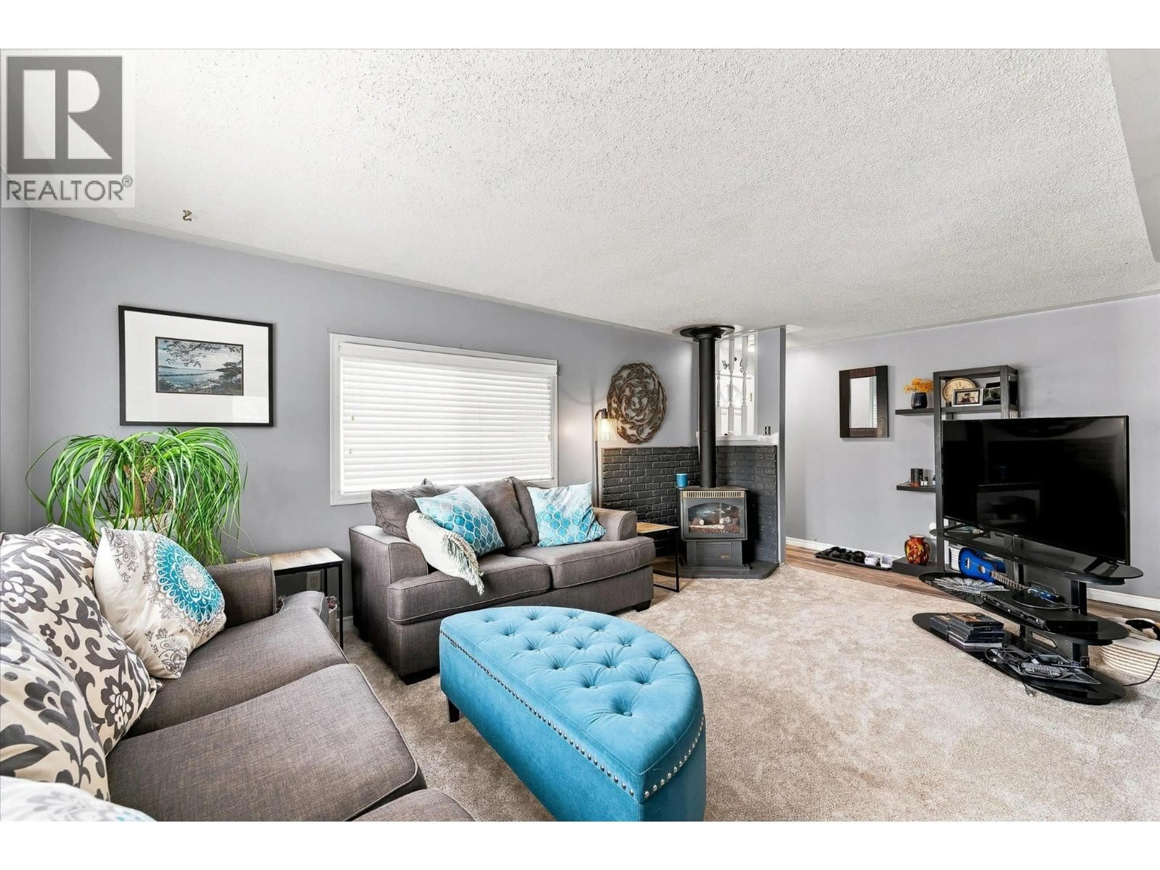 Living room with furniture, unknown for 101 - 1999 HIGHWAY 97 OTHER SOUTH, West Kelowna British Columbia V1Z1B2