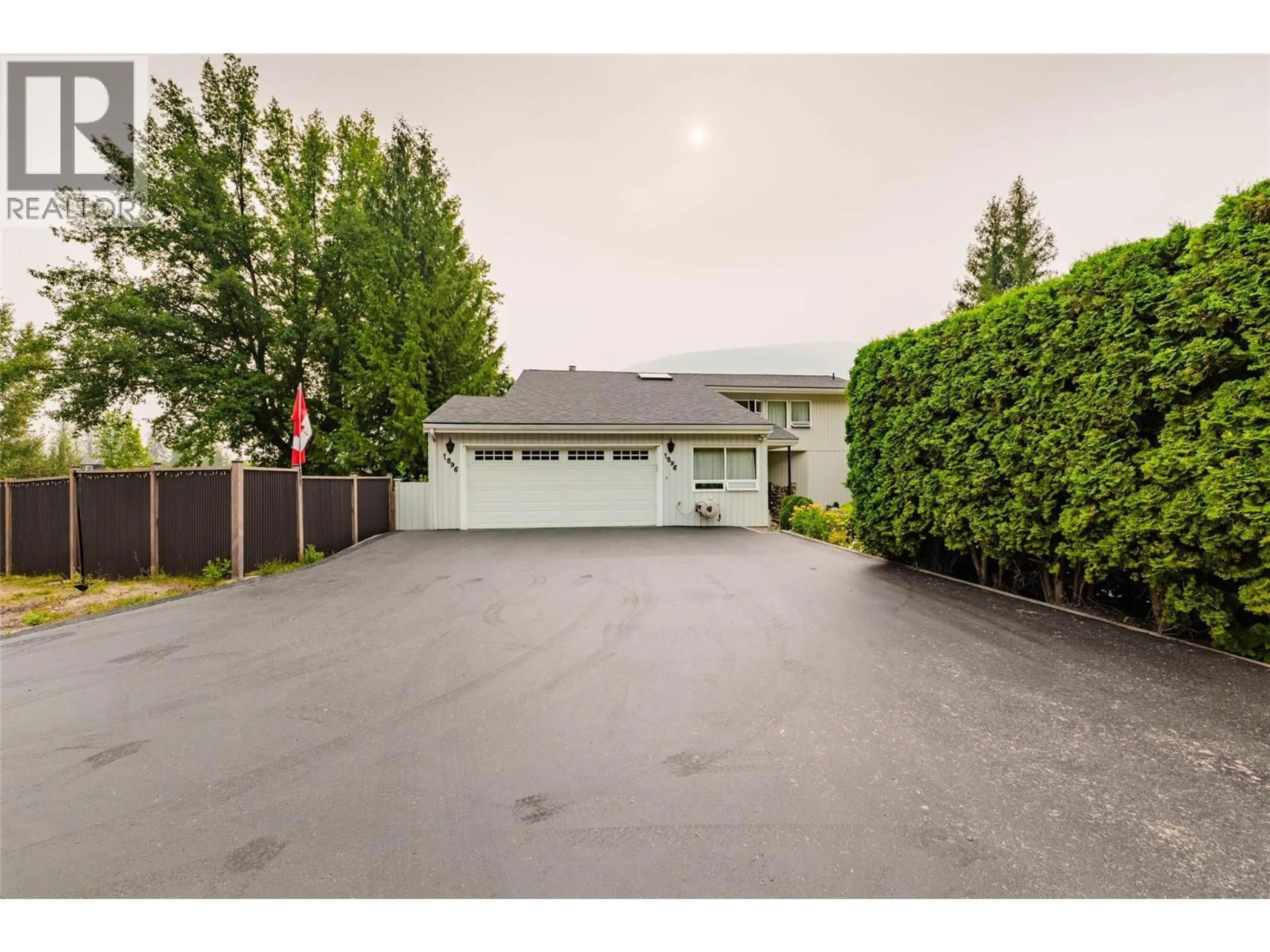 A pic from outside/outdoor area/front of a property/back of a property/a pic from drone, street for 1896 3A HIGHWAY, Nelson British Columbia V1L6K1