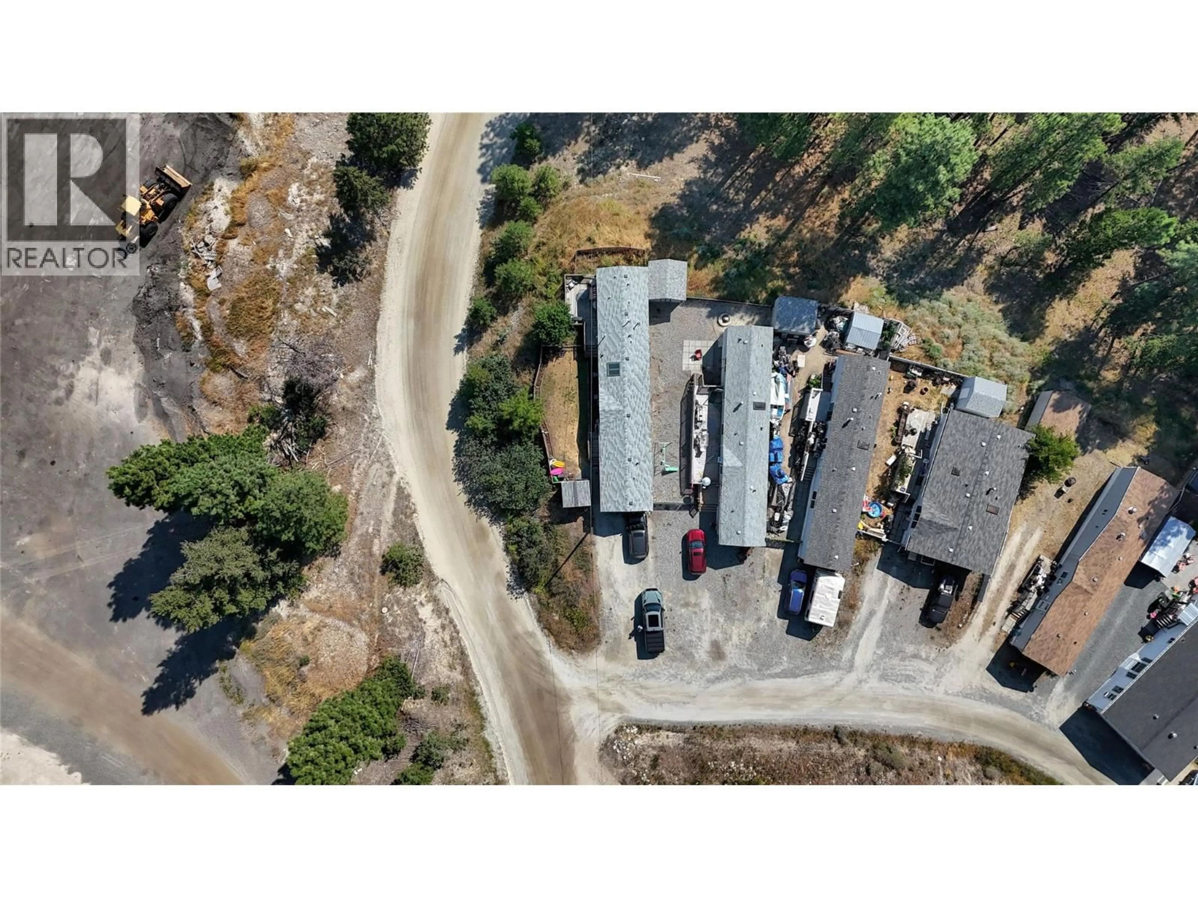 A pic from outside/outdoor area/front of a property/back of a property/a pic from drone, street for 56 - 700 PATTERSON STREET WEST, Cranbrook British Columbia V1C6T6