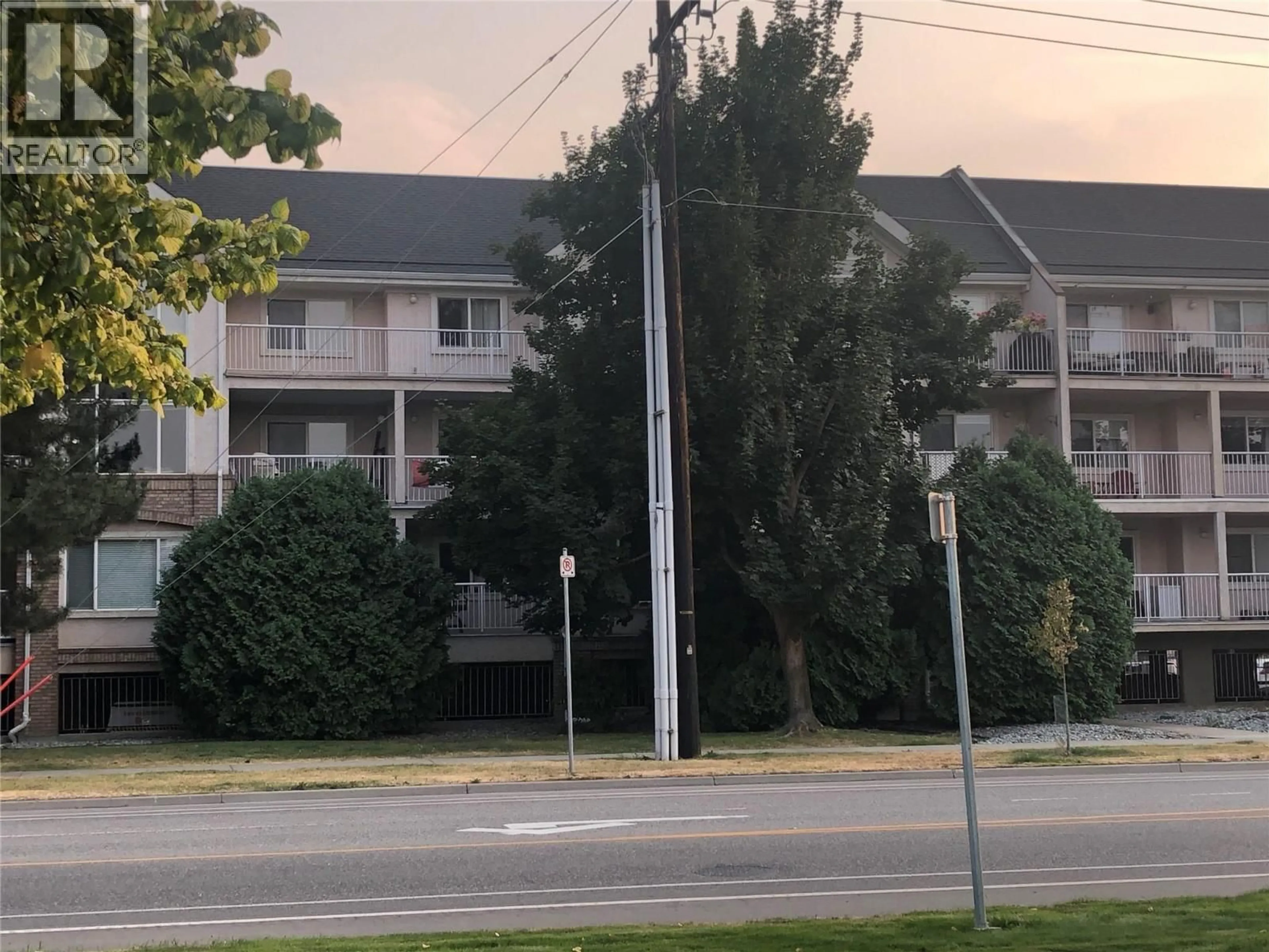 Blurry image for 310 - 400 SUTTON CRESCENT, Kelowna British Columbia V1V1Y3