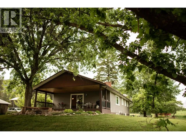 4355 WALBRIDGE ROAD, Spallumcheen 3