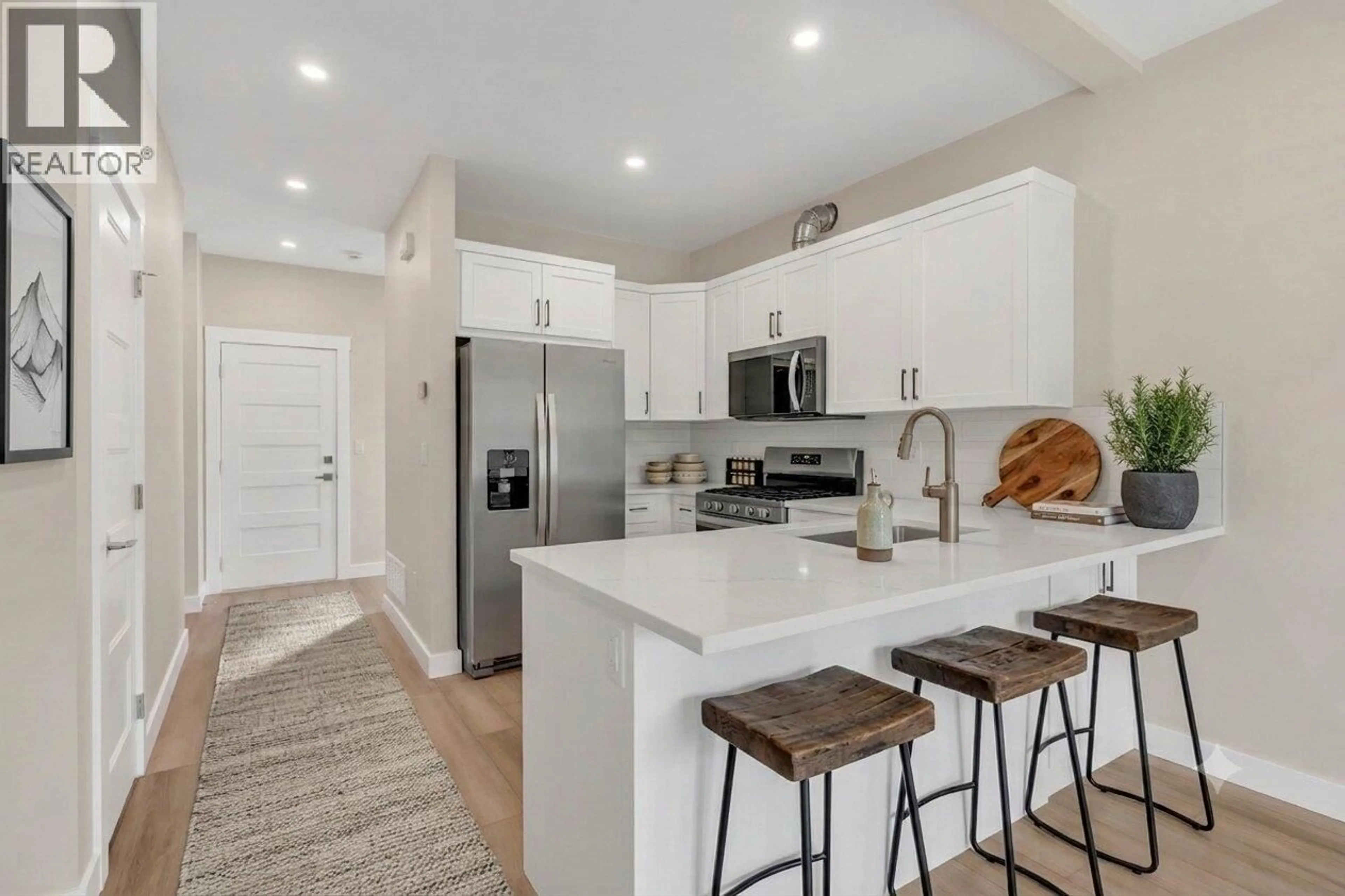 Open concept kitchen, unknown for 520 SIMILKAMEEN AVE OTHER, Princeton British Columbia V0X1W0