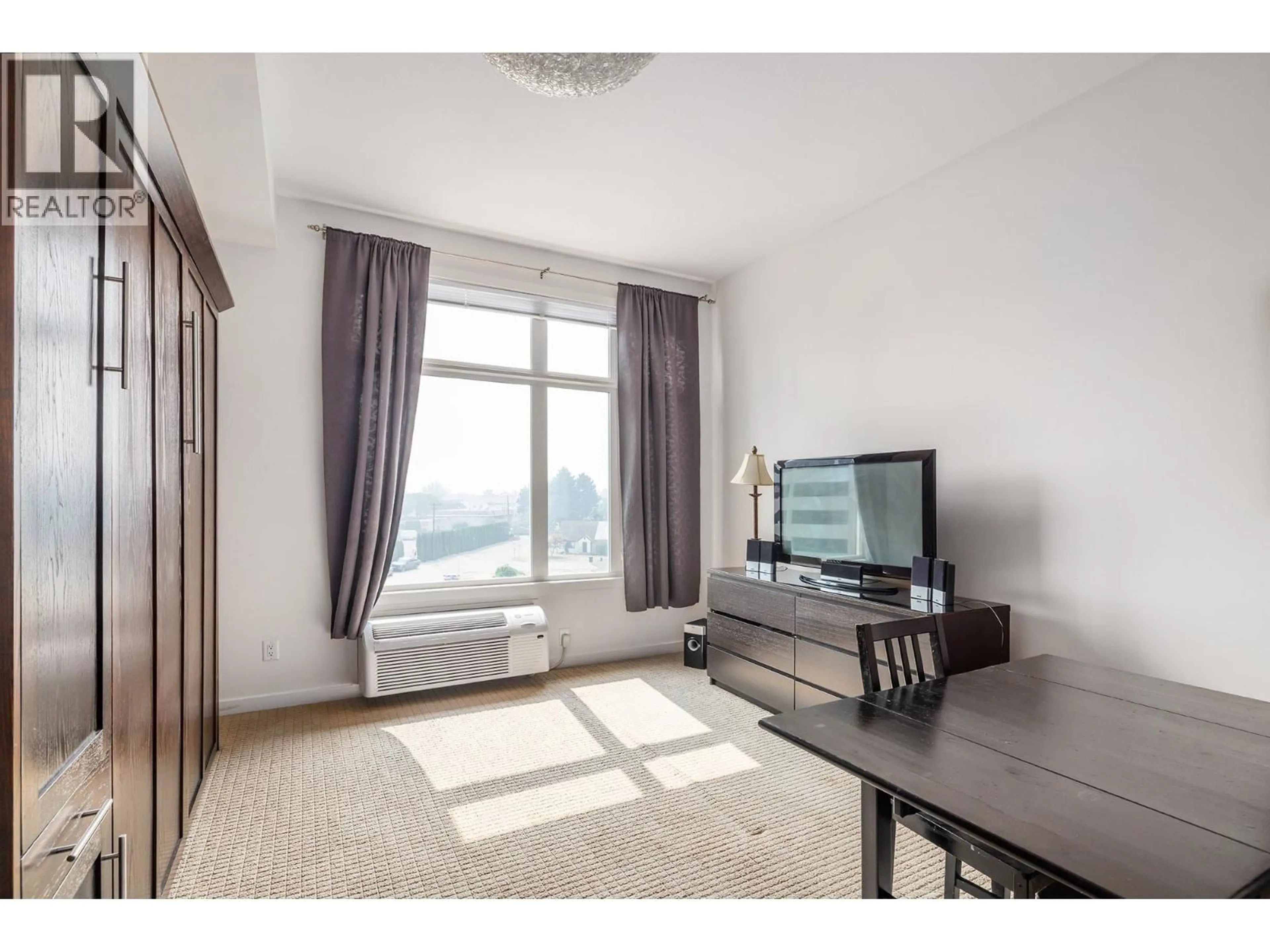 Unknown for 405 - 1550 DICKSON AVENUE, Kelowna British Columbia V1Y9Y8