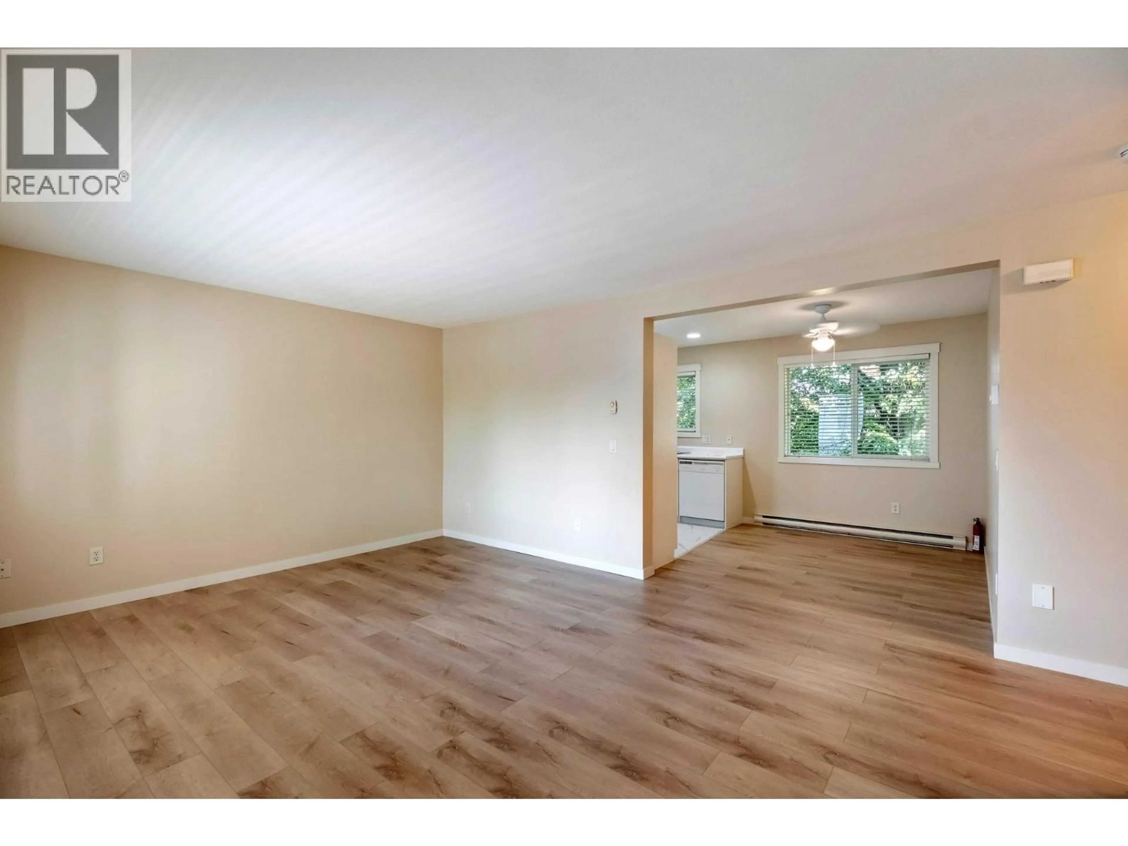 A pic of a room for 21 - 124 MILLS ROAD, Kelowna British Columbia V1X4G7