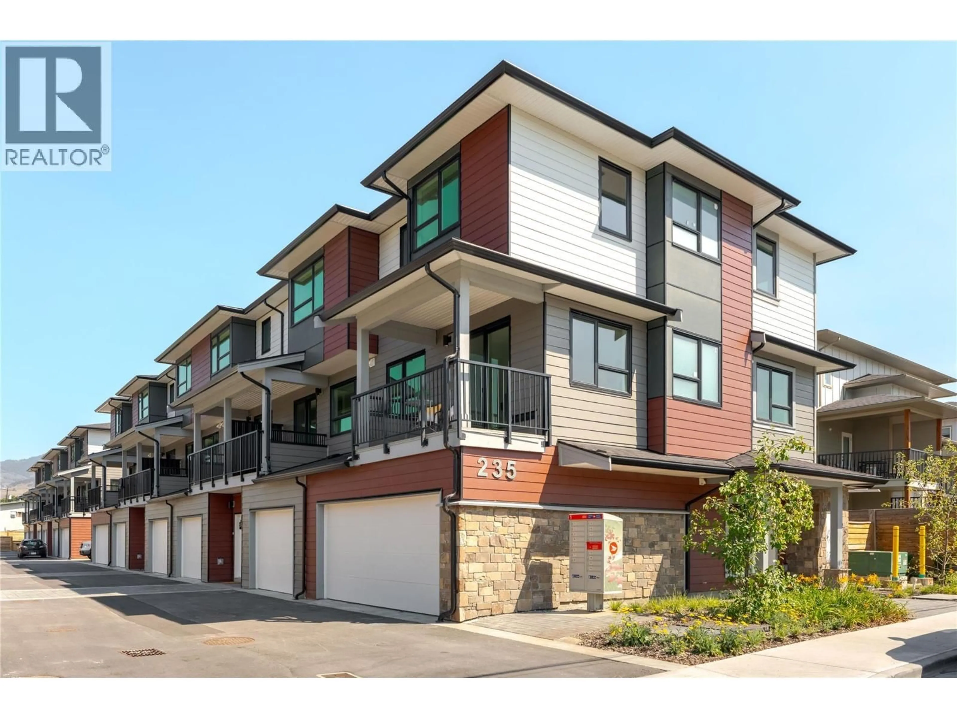 Unknown for 7 - 235 TAYLOR ROAD, Kelowna British Columbia V1X4G1