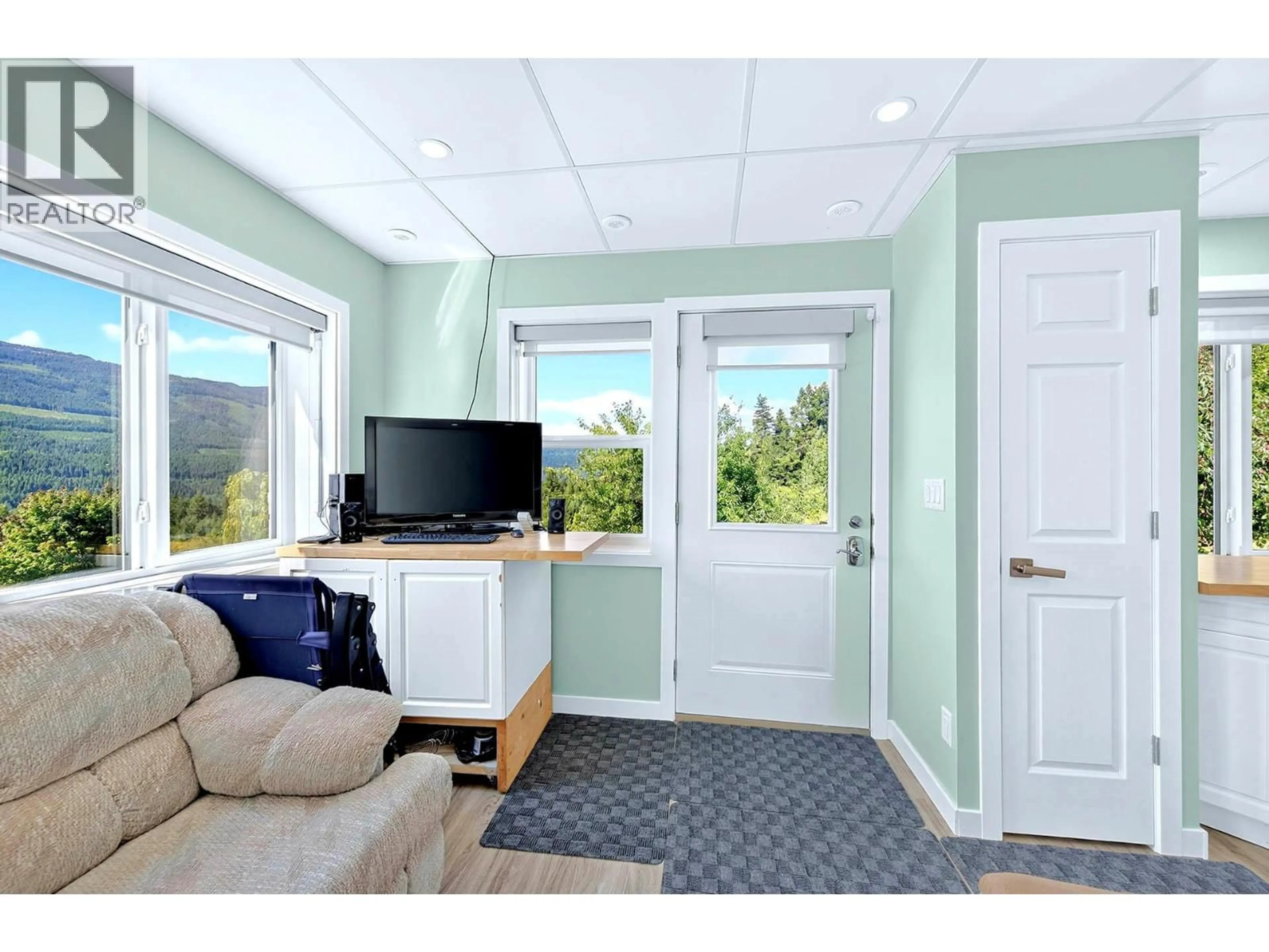 Unknown for 1711 BURMAN ROAD, Clearwater British Columbia V0E1N0