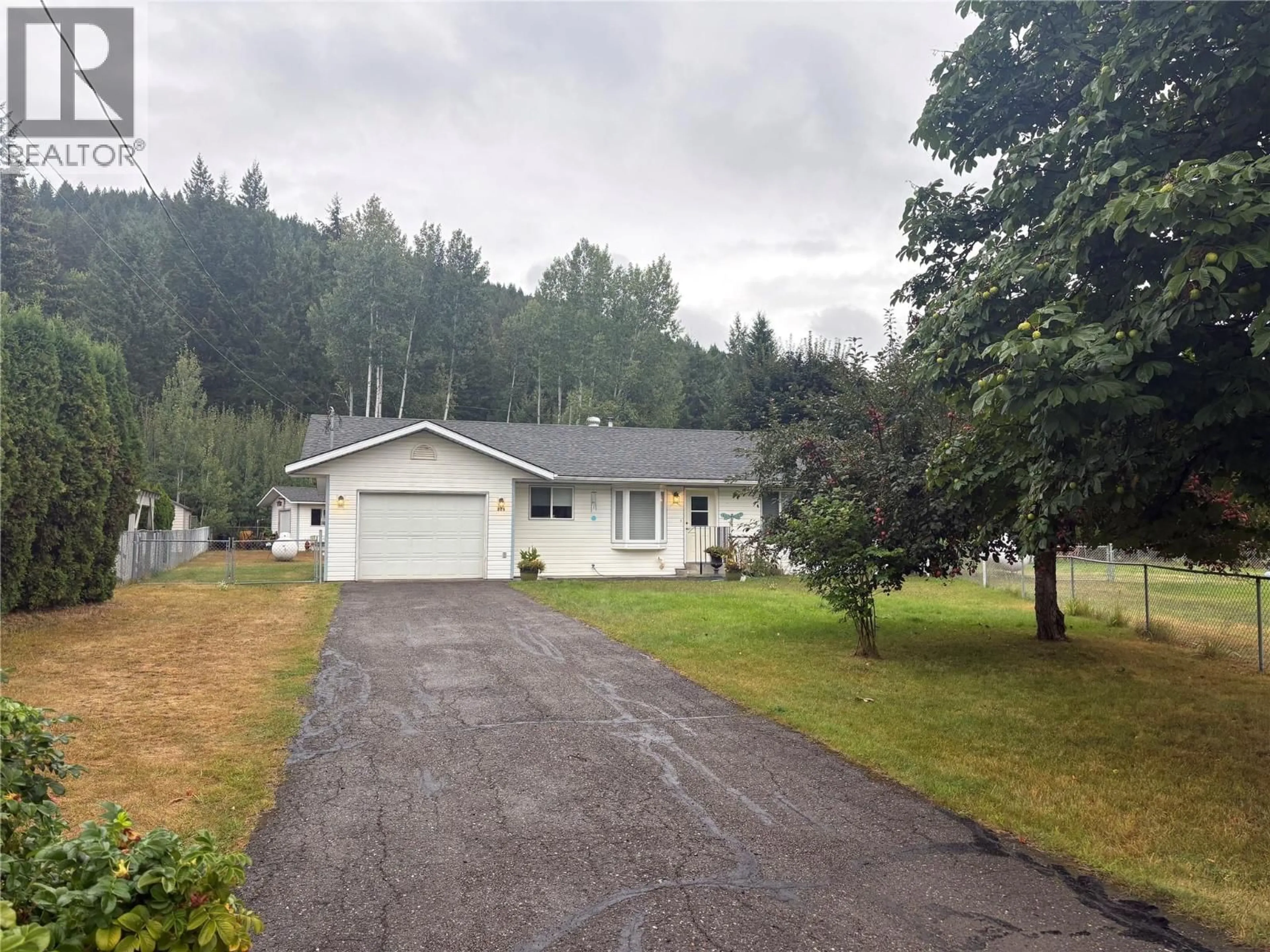 A pic from outside/outdoor area/front of a property/back of a property/a pic from drone, street for 325 WYNDHAVEN DRIVE, Clearwater British Columbia V0E1N1