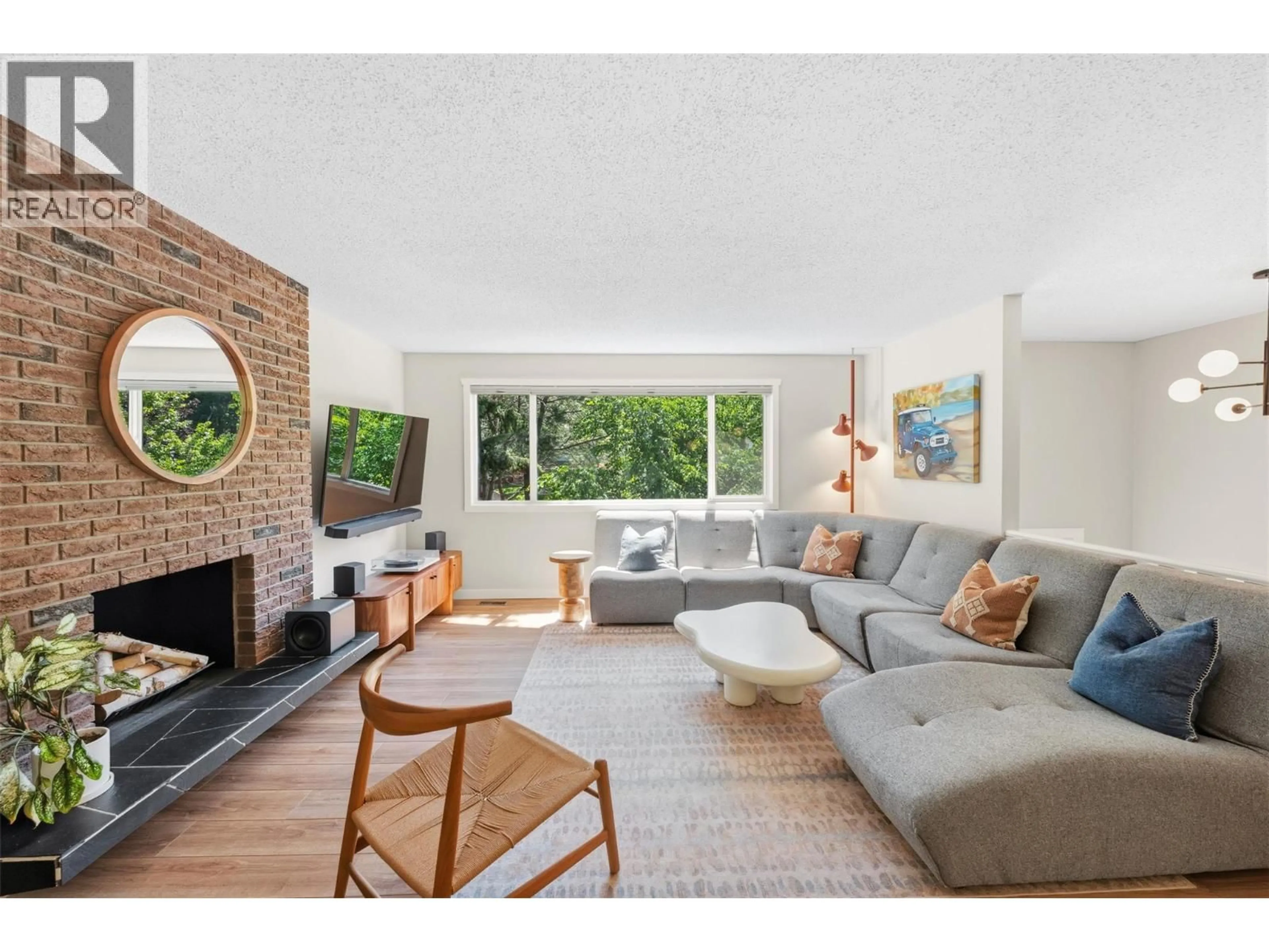 Living room with furniture, unknown for 1769 DUNCAN AVENUE EAST, Penticton British Columbia V2A7C3