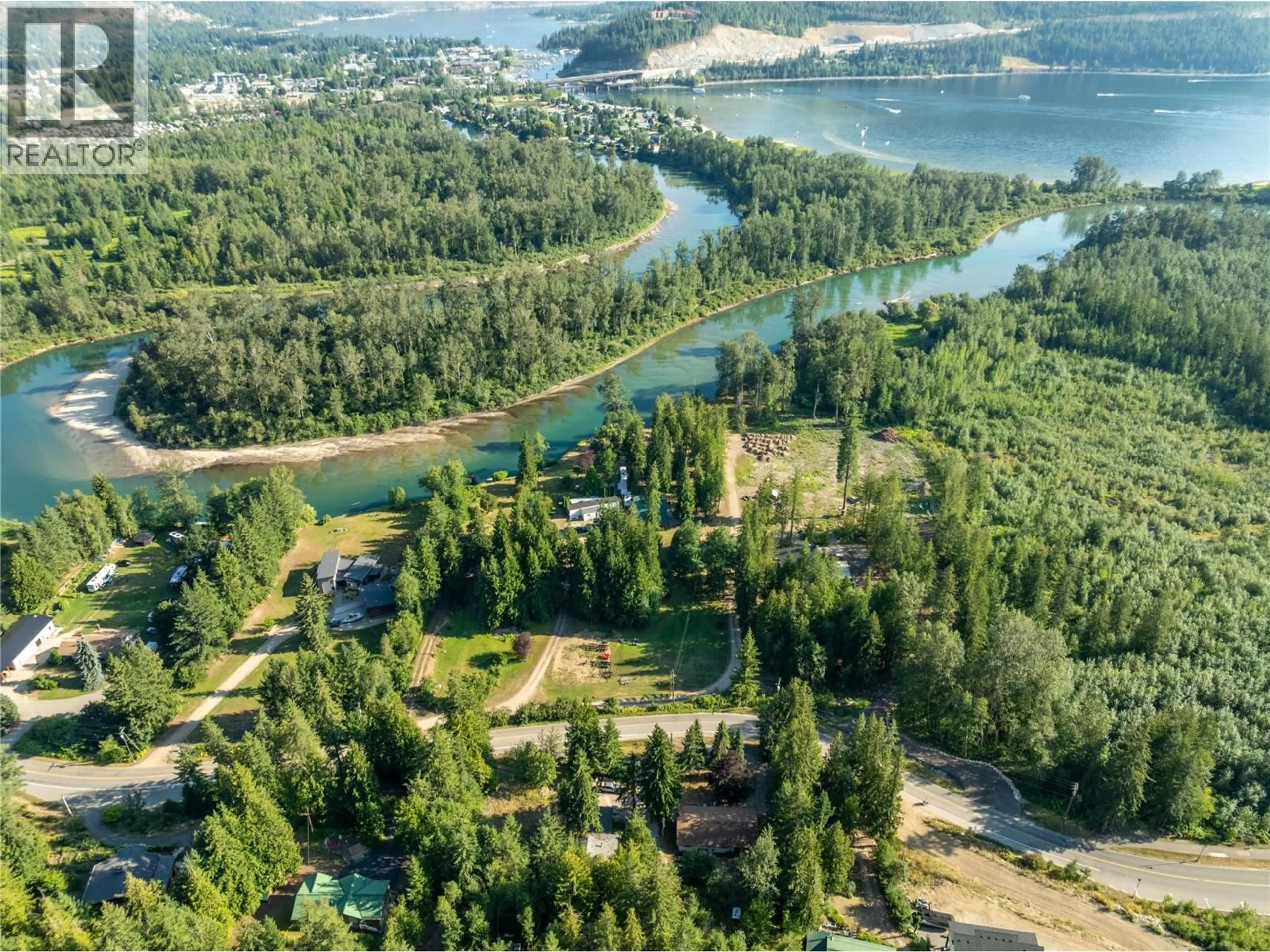 A pic from outside/outdoor area/front of a property/back of a property/a pic from drone, water/lake/river/ocean view for 8 OLD TOWN ROAD, Sicamous British Columbia V0E2V4