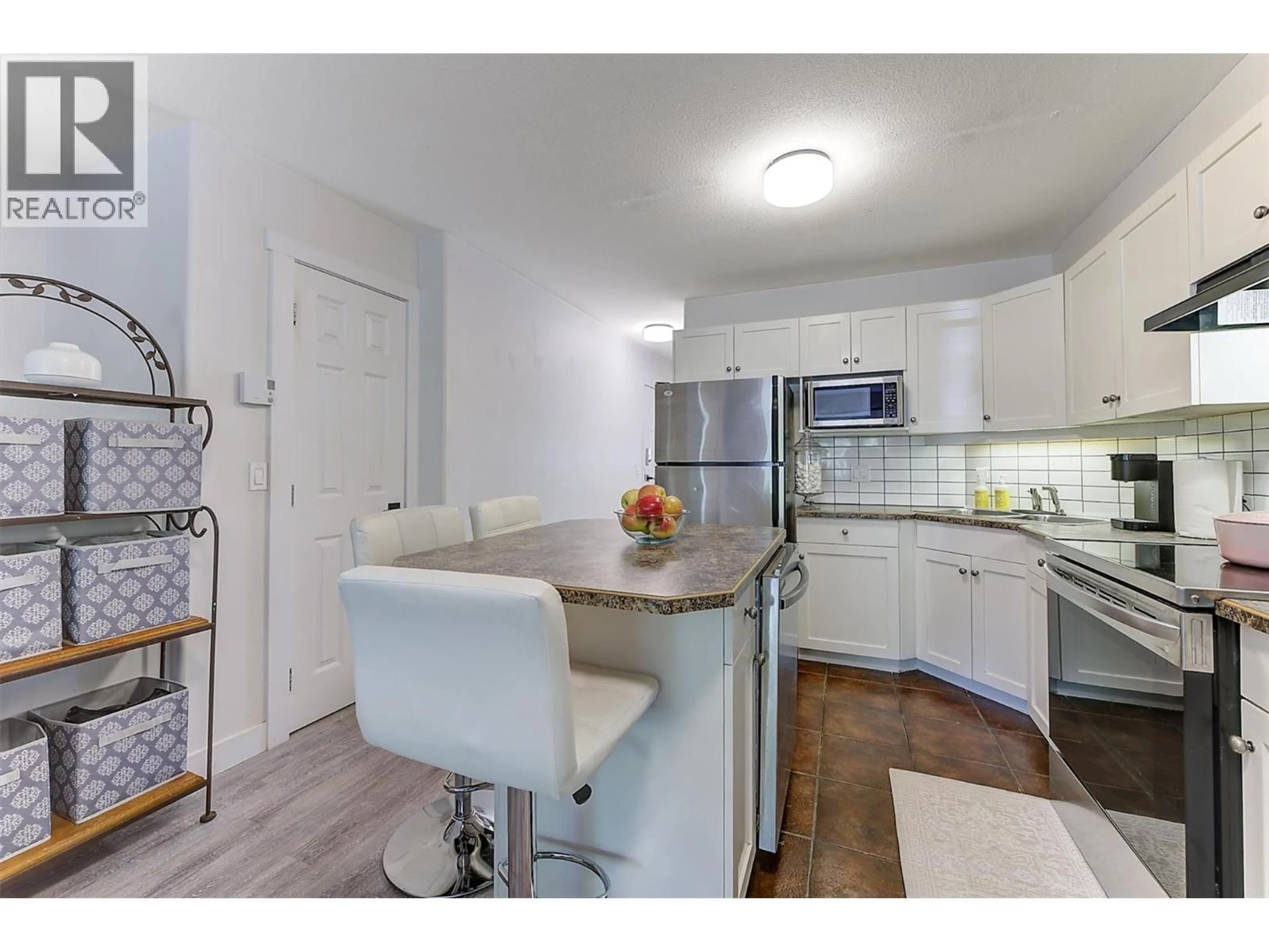 Unknown for 113 - 1390 DILWORTH CRESCENT, Kelowna British Columbia V1Y4M5