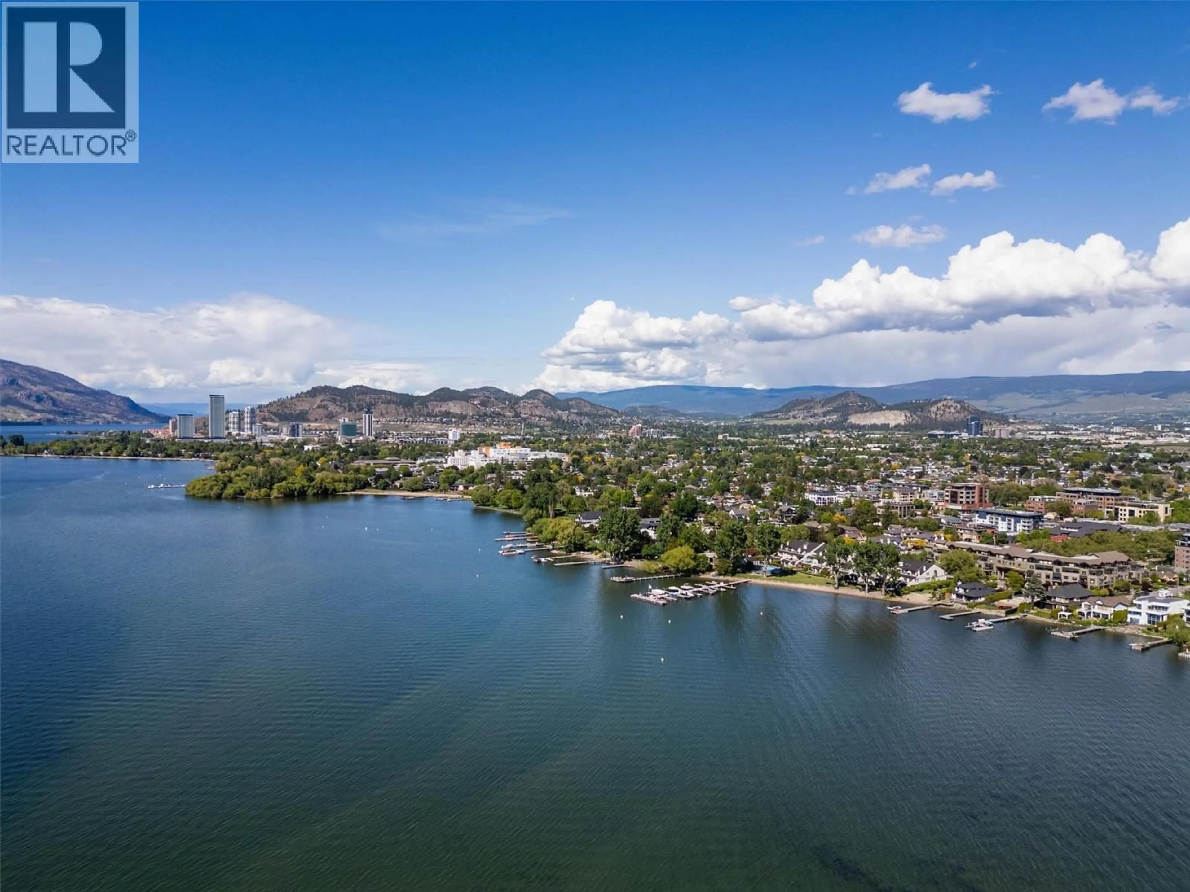 A pic from outside/outdoor area/front of a property/back of a property/a pic from drone, water/lake/river/ocean view for 418 WEST AVENUE, Kelowna British Columbia V1Y4Z2