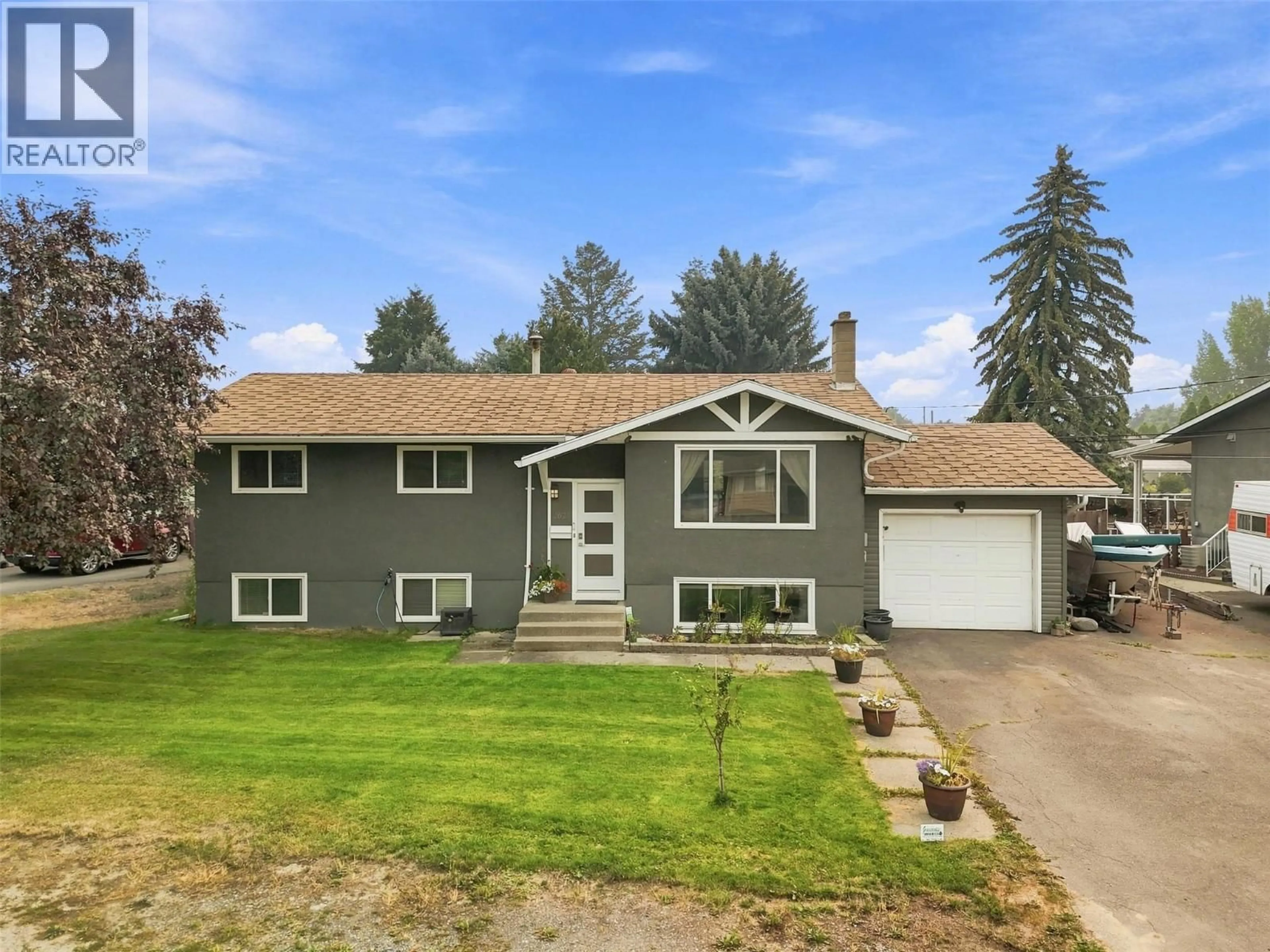 Home with vinyl exterior material, street for 2623 SANDPIPER DRIVE, Kamloops British Columbia V2B6G1