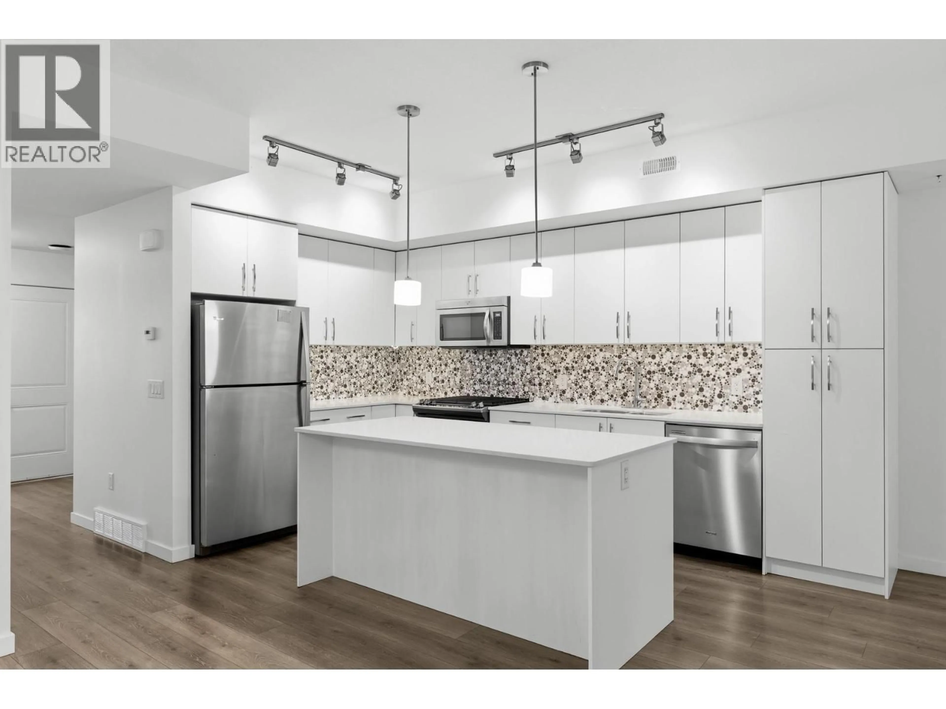 Open concept kitchen, unknown for 74 - 680 OLD MEADOWS ROAD, Kelowna British Columbia V1W5L4