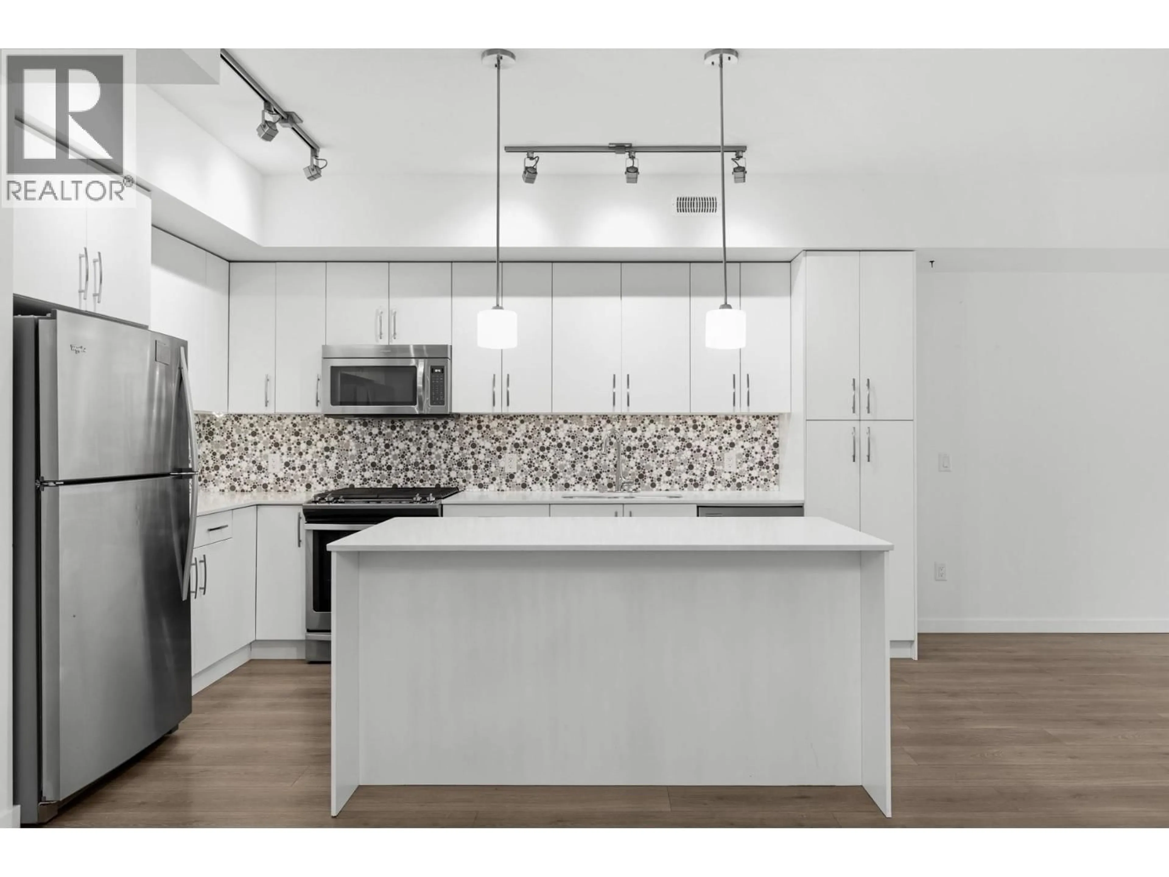 Open concept kitchen, unknown for 74 - 680 OLD MEADOWS ROAD, Kelowna British Columbia V1W5L4