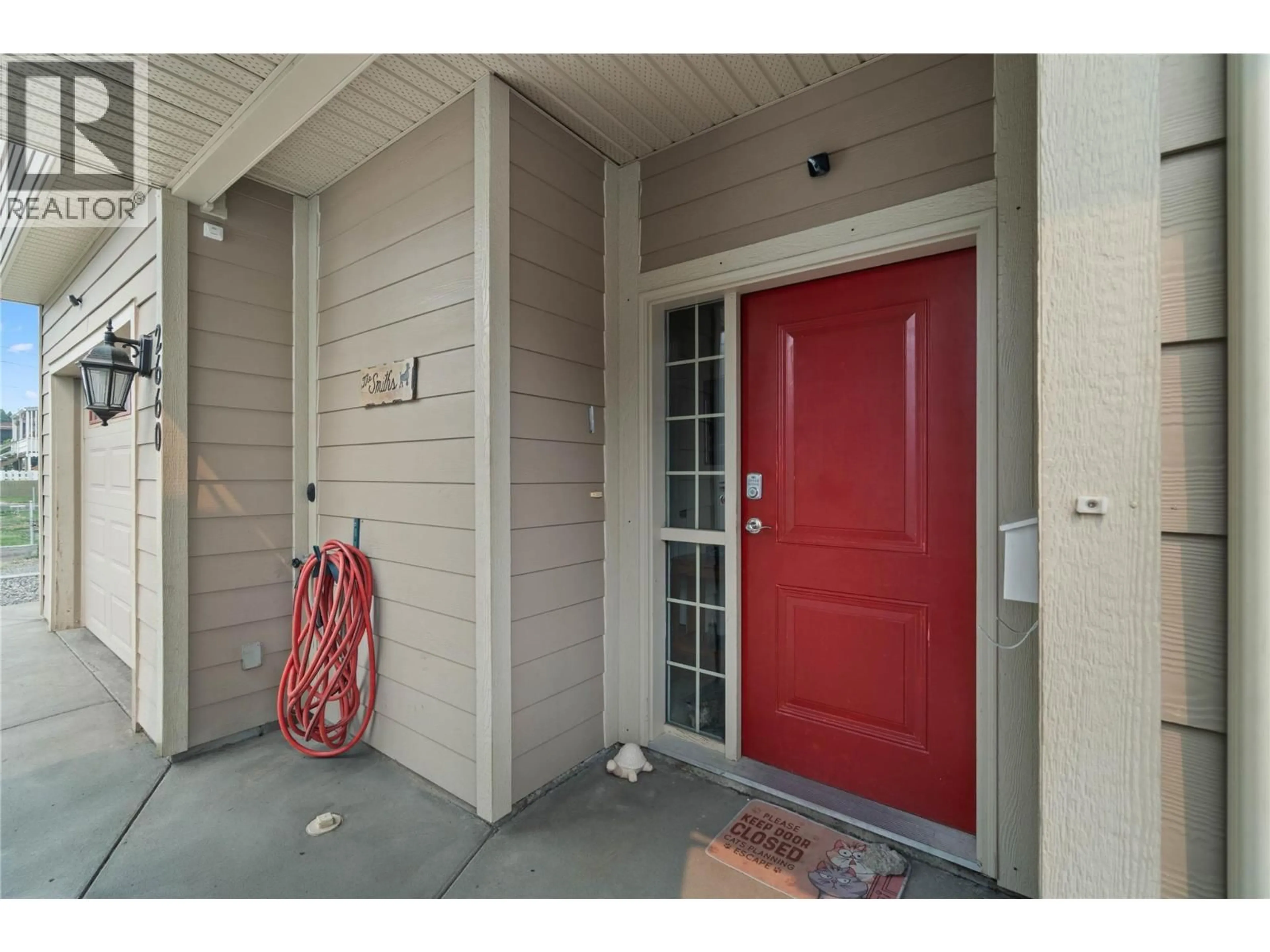 Indoor entryway for 2660 JOYCE AVENUE, Kamloops British Columbia V2B4M3