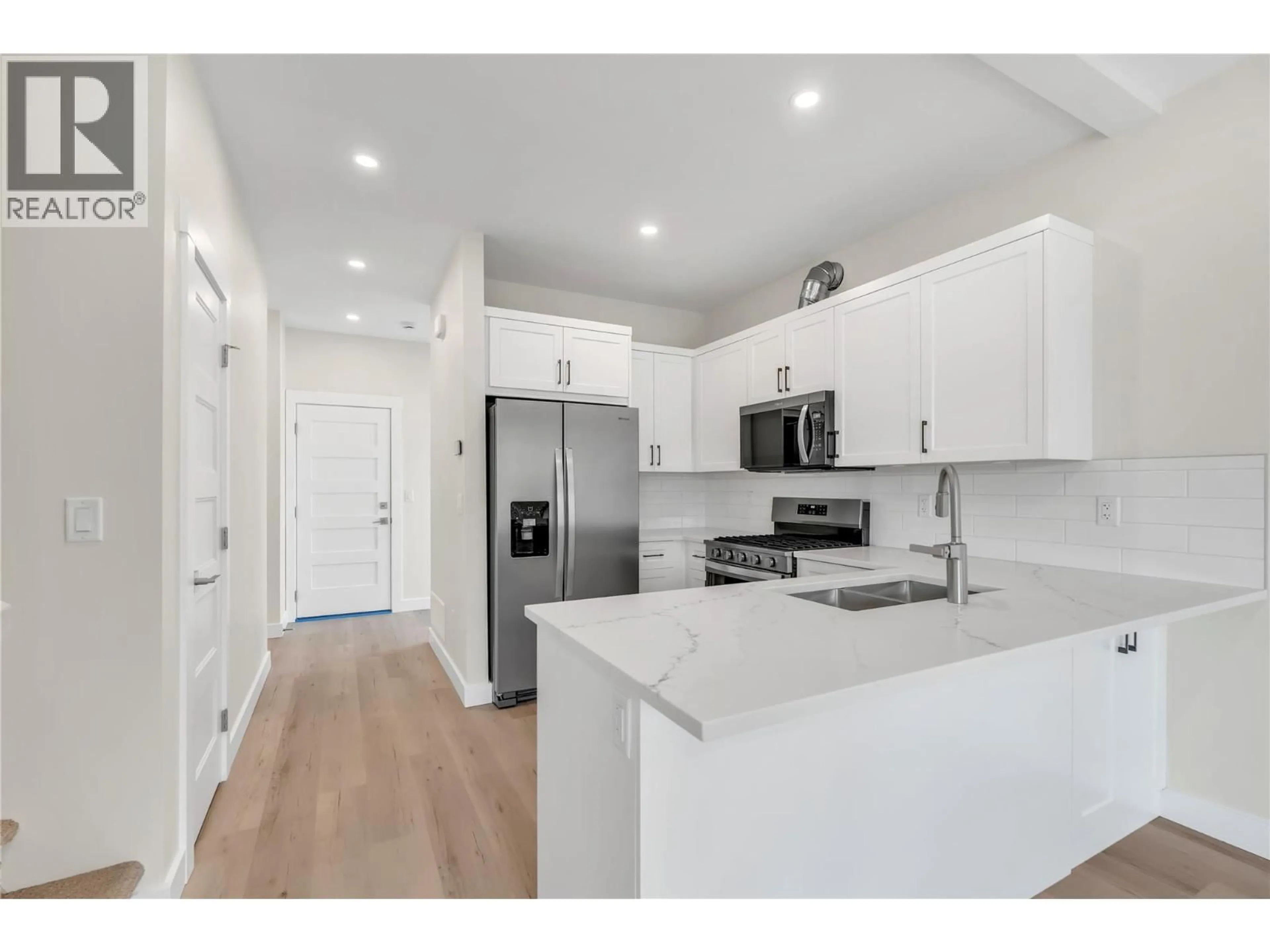 Open concept kitchen, unknown for 524 SIMILKAMEEN AVE OTHER, Princeton British Columbia V0X1W0