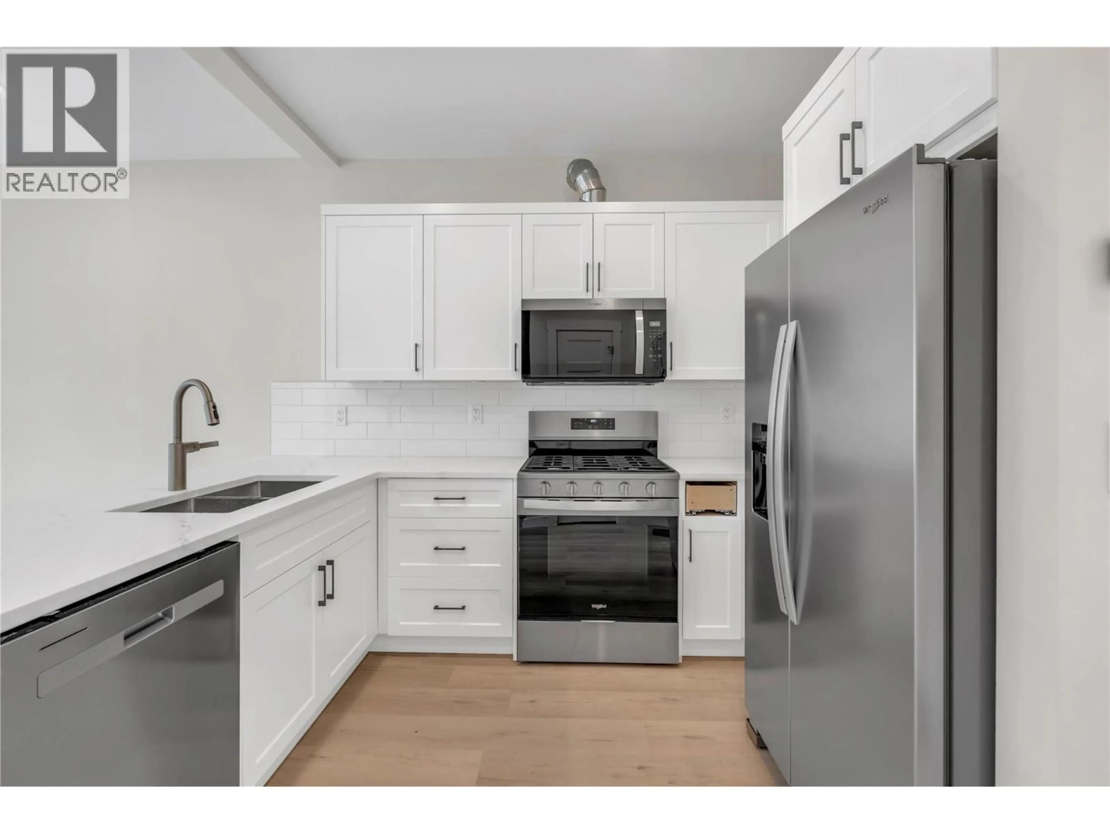 Standard kitchen, unknown for 526 SIMILKAMEEN AVE OTHER, Princeton British Columbia V0X1W0