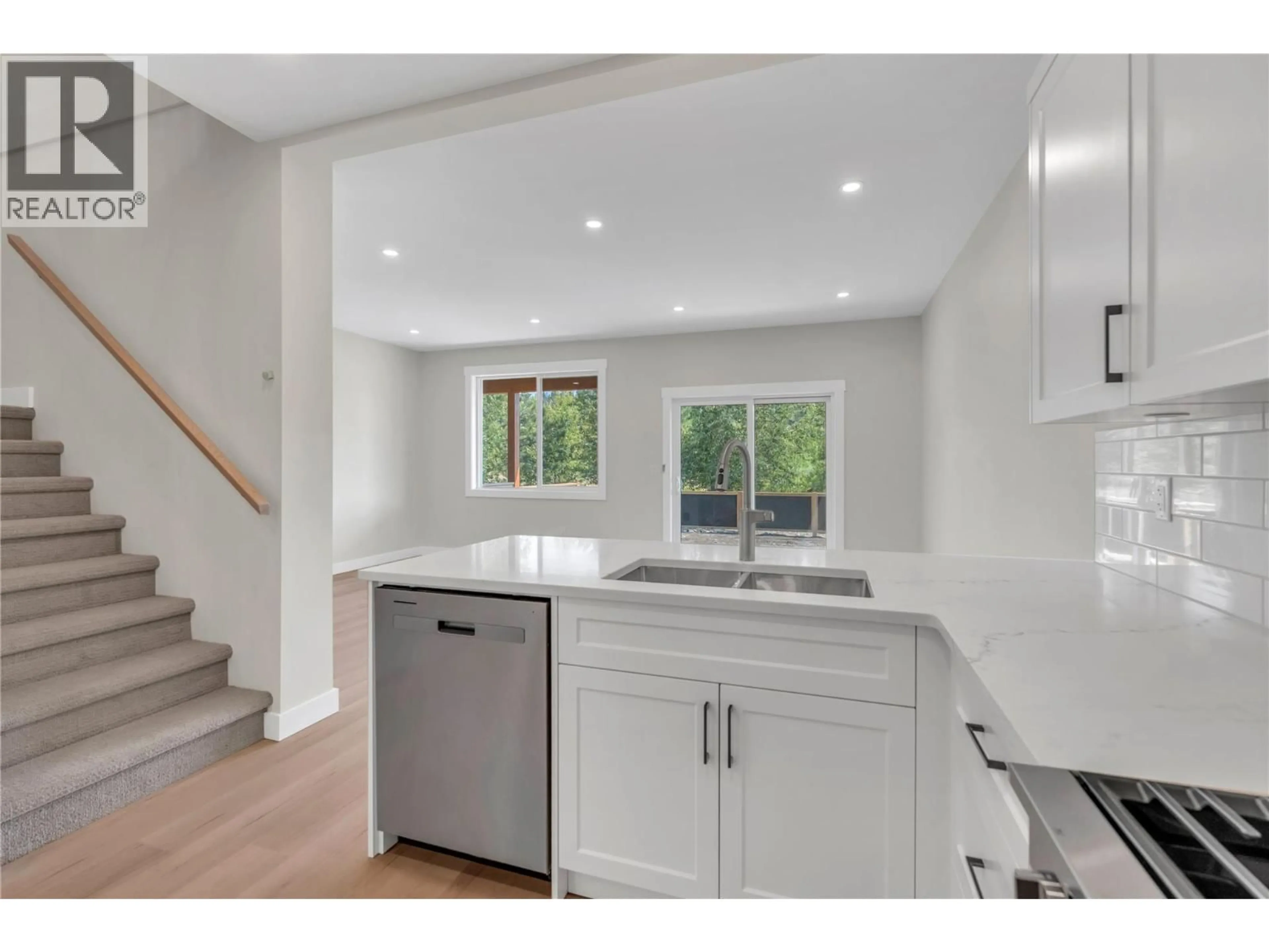 Open concept kitchen, unknown for 526 SIMILKAMEEN AVE OTHER, Princeton British Columbia V0X1W0