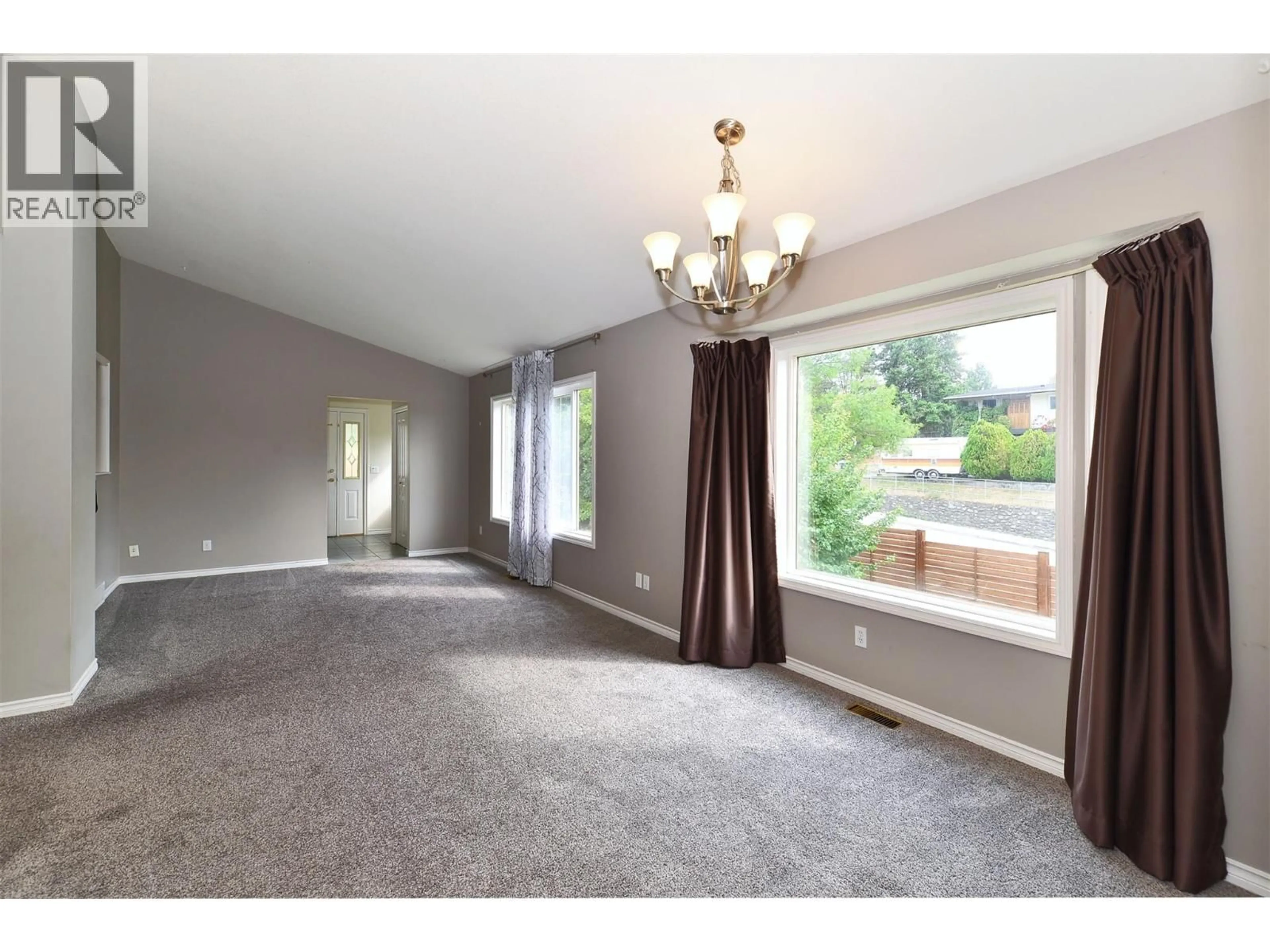 A pic of a room for 1412 LAWRENCE AVENUE, Kelowna British Columbia V1Y6M8