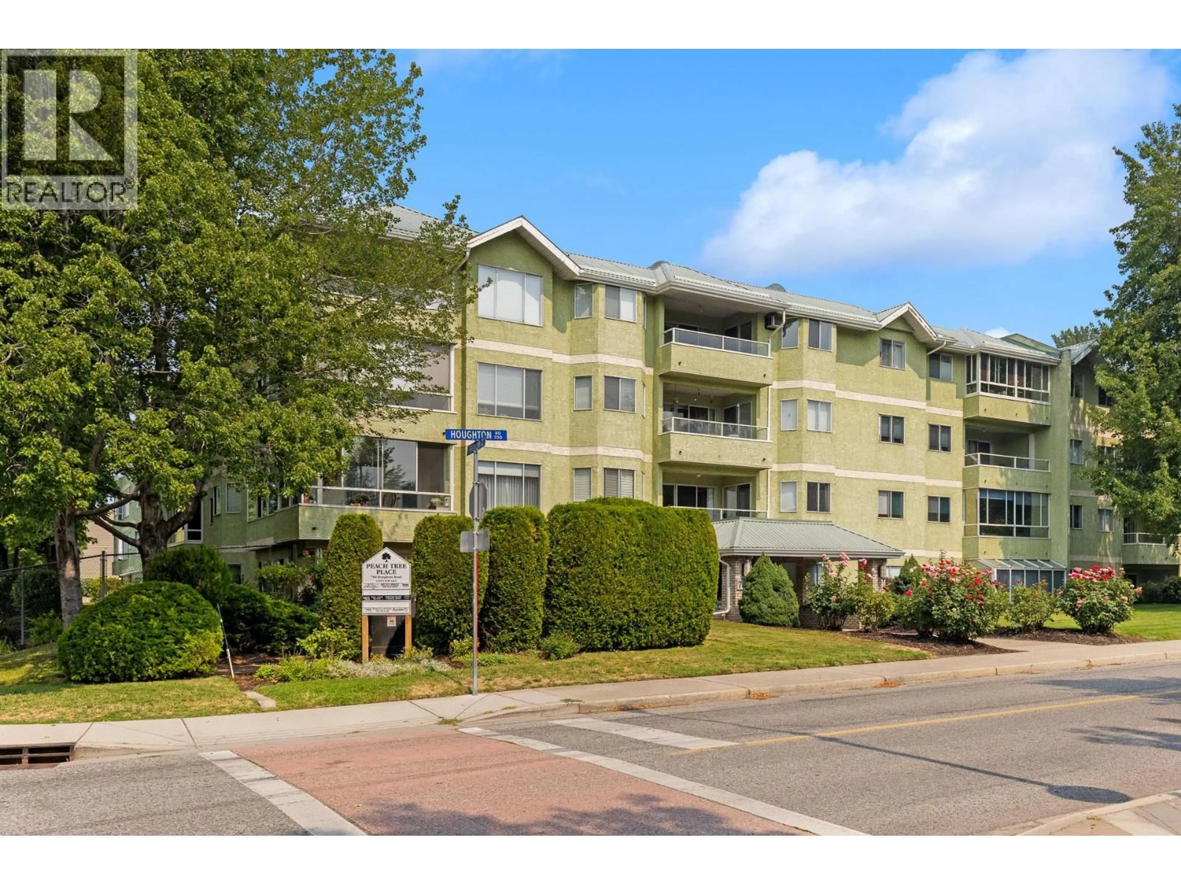 Patio, unknown for 204 - 780 HOUGHTON ROAD, Kelowna British Columbia V1X5G7