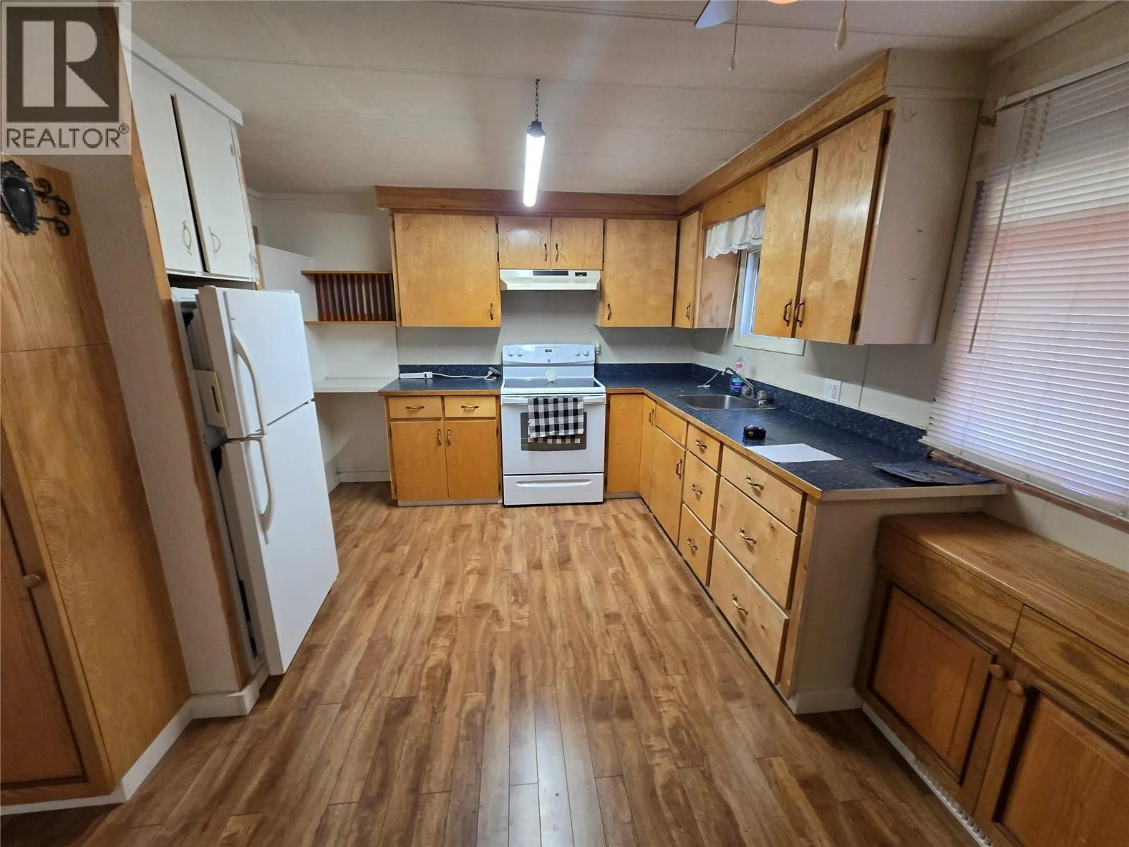 Standard kitchen, unknown for 2633 5TH STREET, Olalla British Columbia V0X1N6