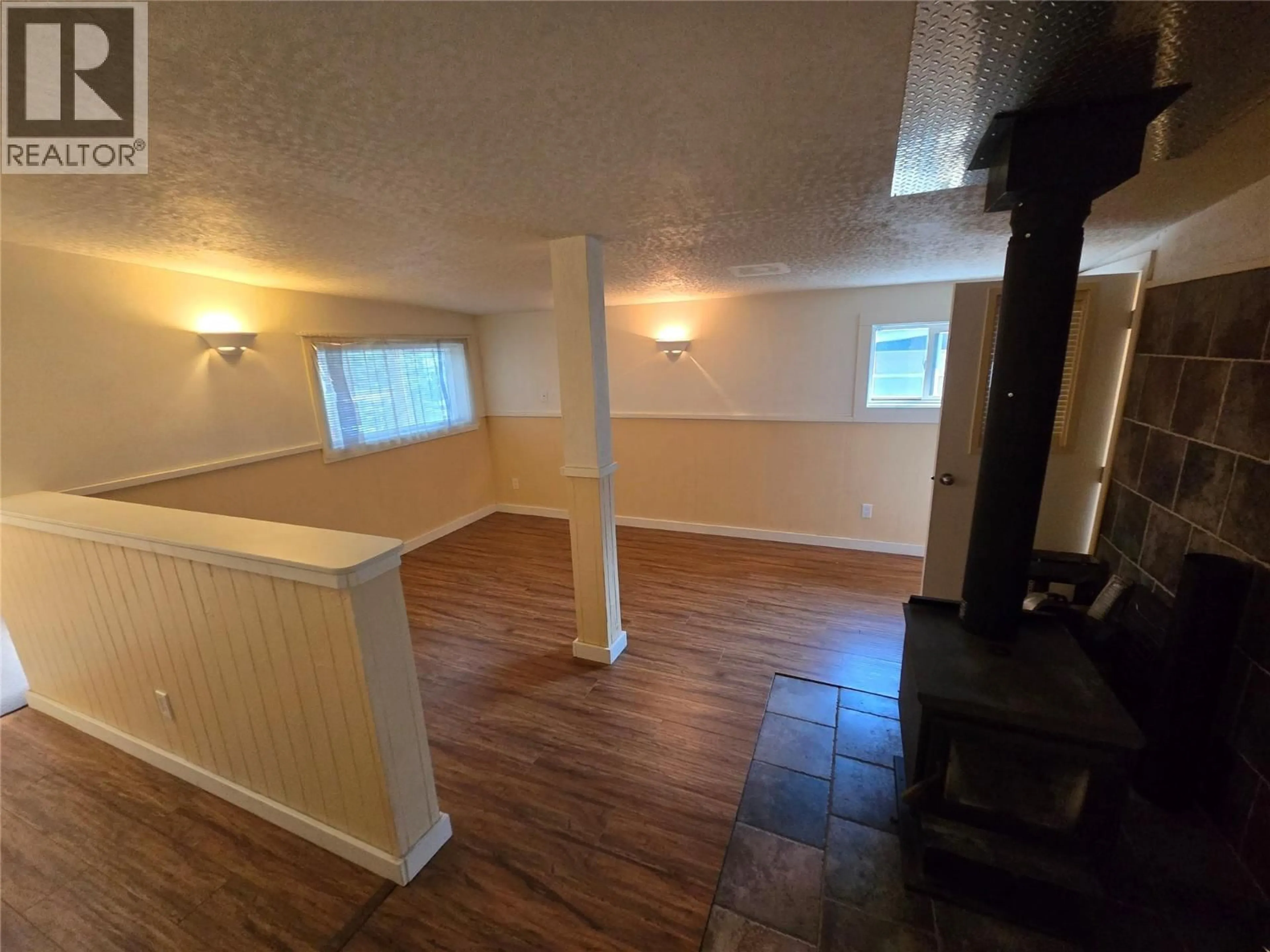 A pic of a room for 2633 5TH STREET, Olalla British Columbia V0X1N6