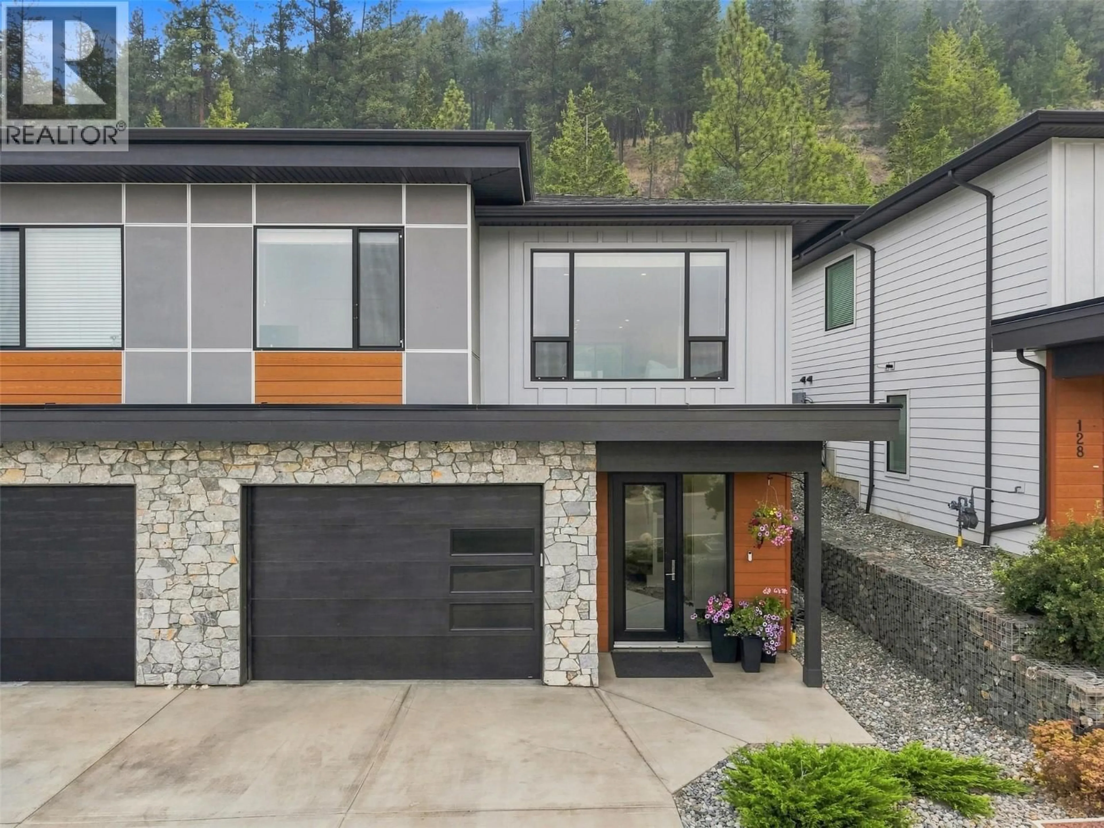 Home with brick exterior material, mountain view for 129 - 1799 BABINE AVENUE, Kamloops British Columbia V2E0E3