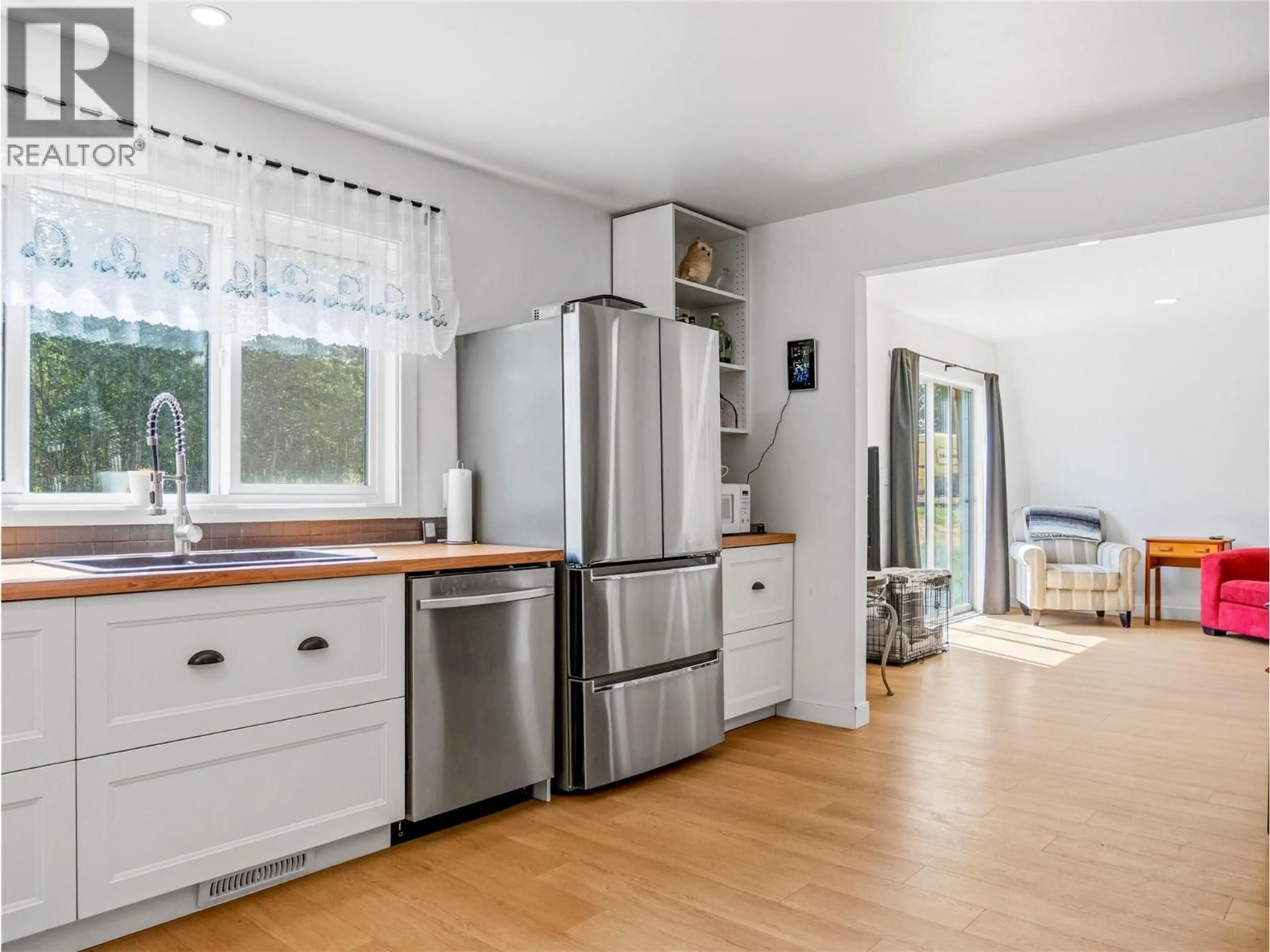 Open concept kitchen, unknown for 12094 233 ROAD, Dawson Creek British Columbia V1G4H4