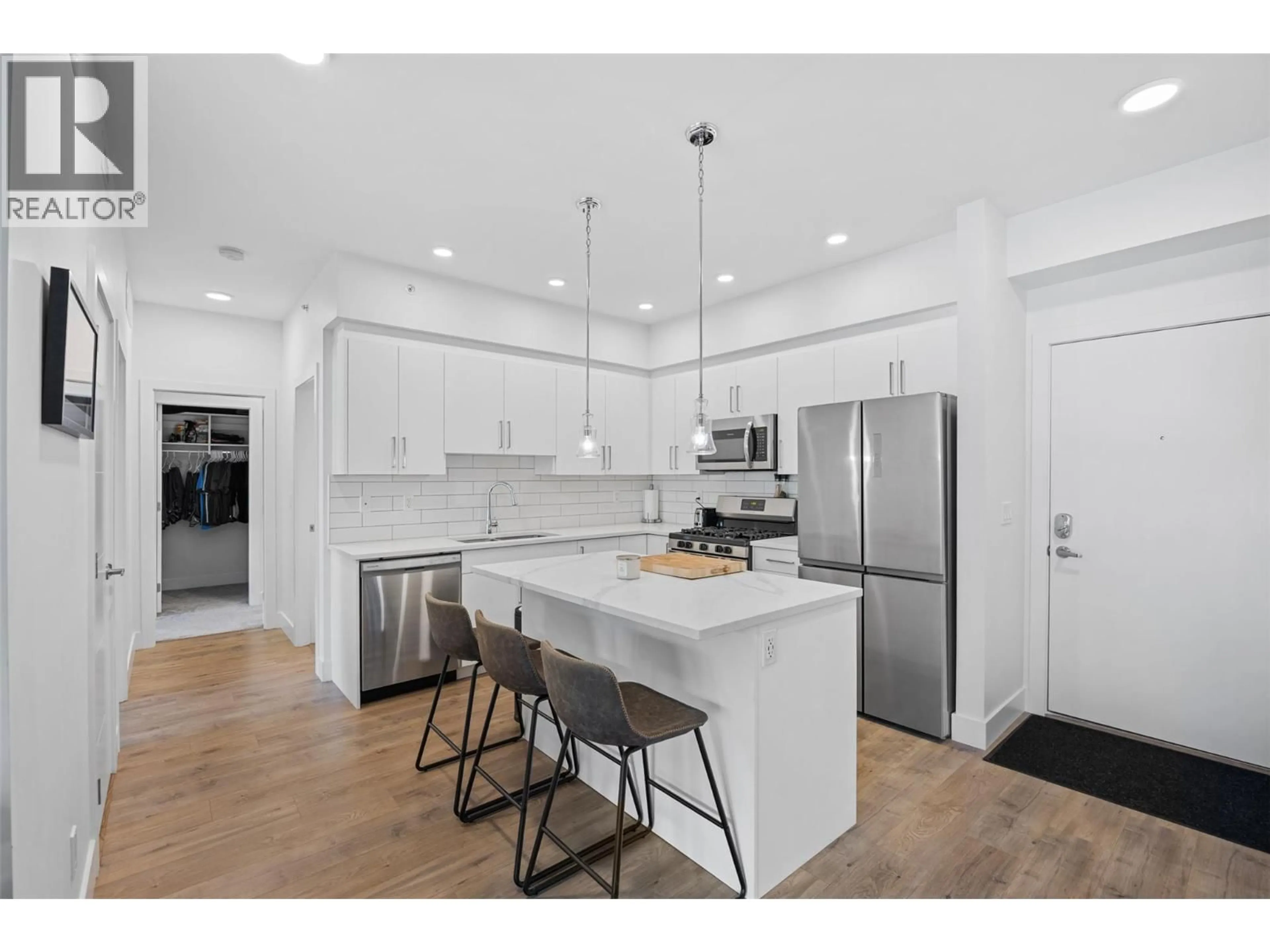 Open concept kitchen, unknown for 314 - 2046 ROBSON PLACE, Kamloops British Columbia V2E0A5