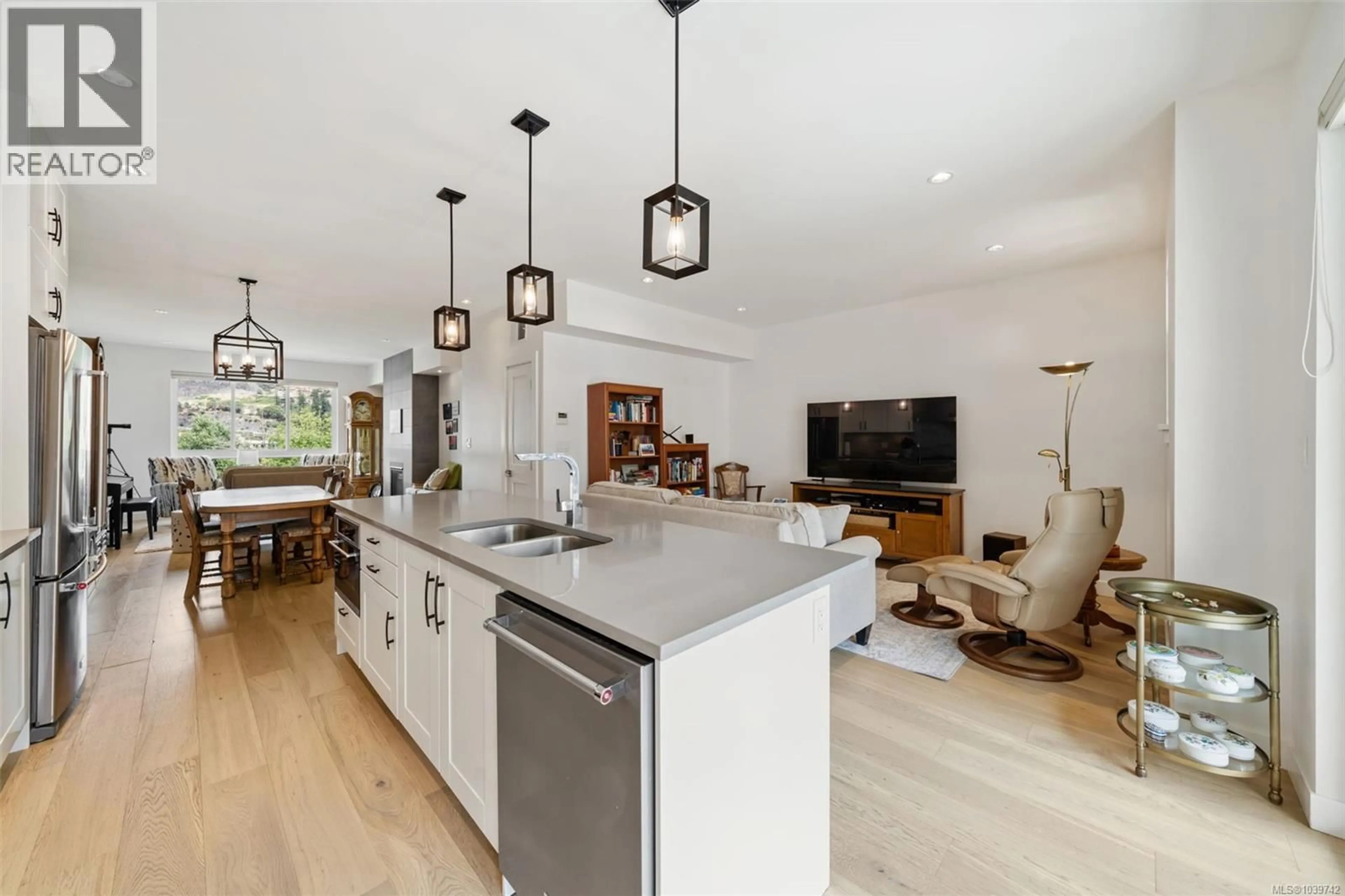Open concept kitchen, unknown for 2836 TURNSTYLE CRESCENT, Langford British Columbia V9B0T8