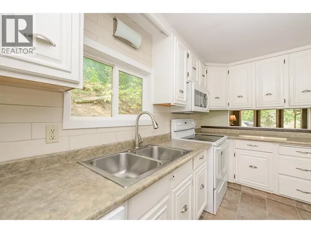 8 - 2036 SOLSQUA-SICAMOUS ROAD, Sicamous 2