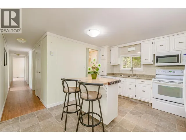 8 - 2036 SOLSQUA-SICAMOUS ROAD, Sicamous 5