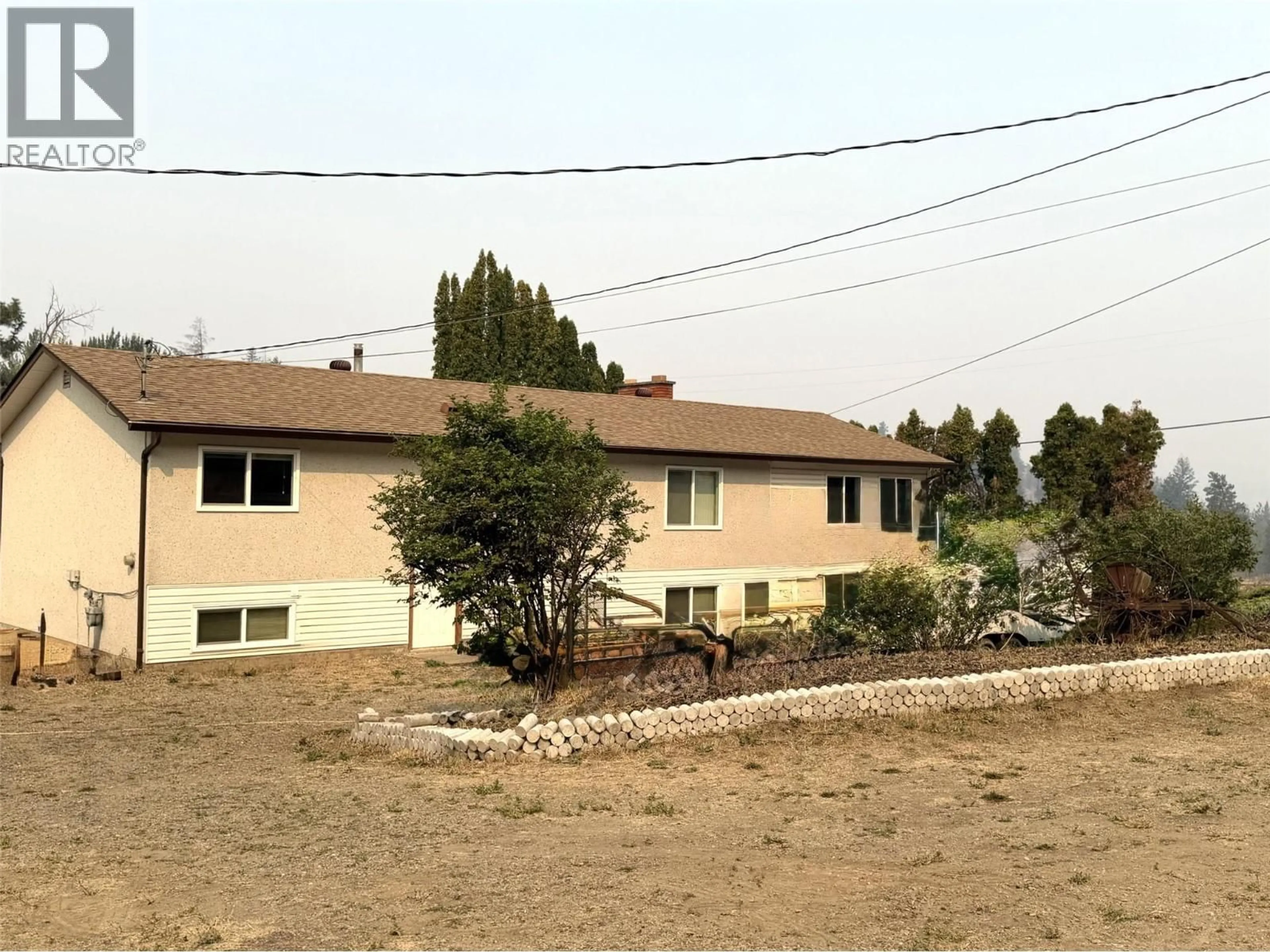 A pic from outside/outdoor area/front of a property/back of a property/a pic from drone, unknown for 2000 HOLLYWOOD ROAD SOUTH, Kelowna British Columbia V1X4P6