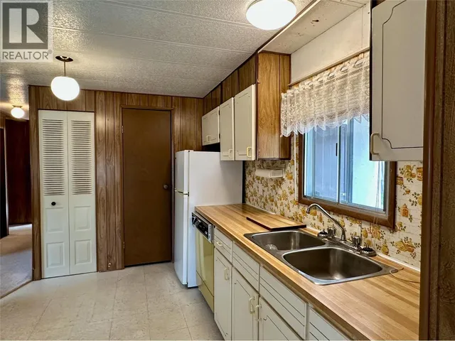 308 - 15401 KALAMALKA ROAD, Vernon 5
