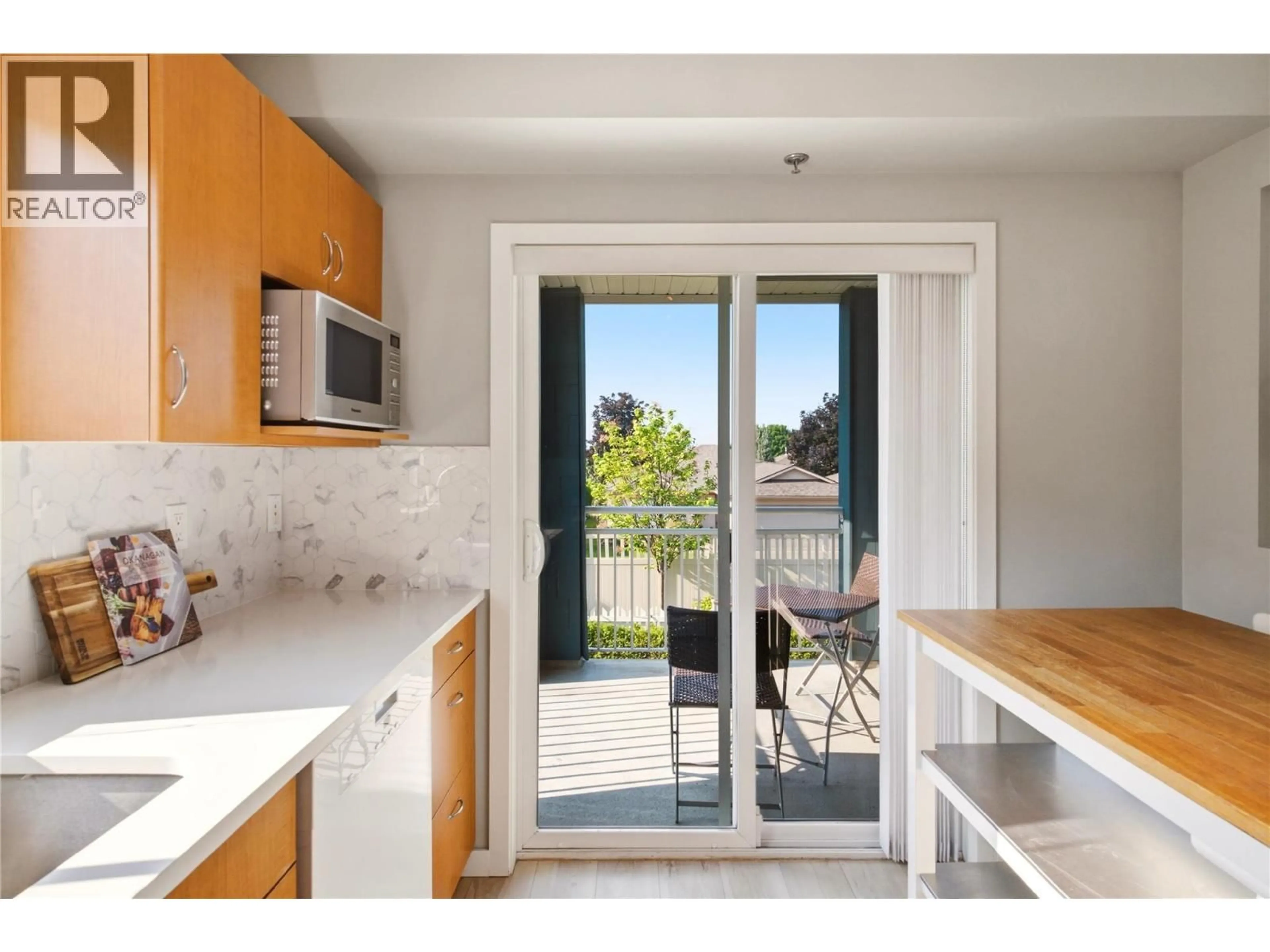 Standard kitchen, unknown for 215 - 563 YATES ROAD, Kelowna British Columbia V1V2V3