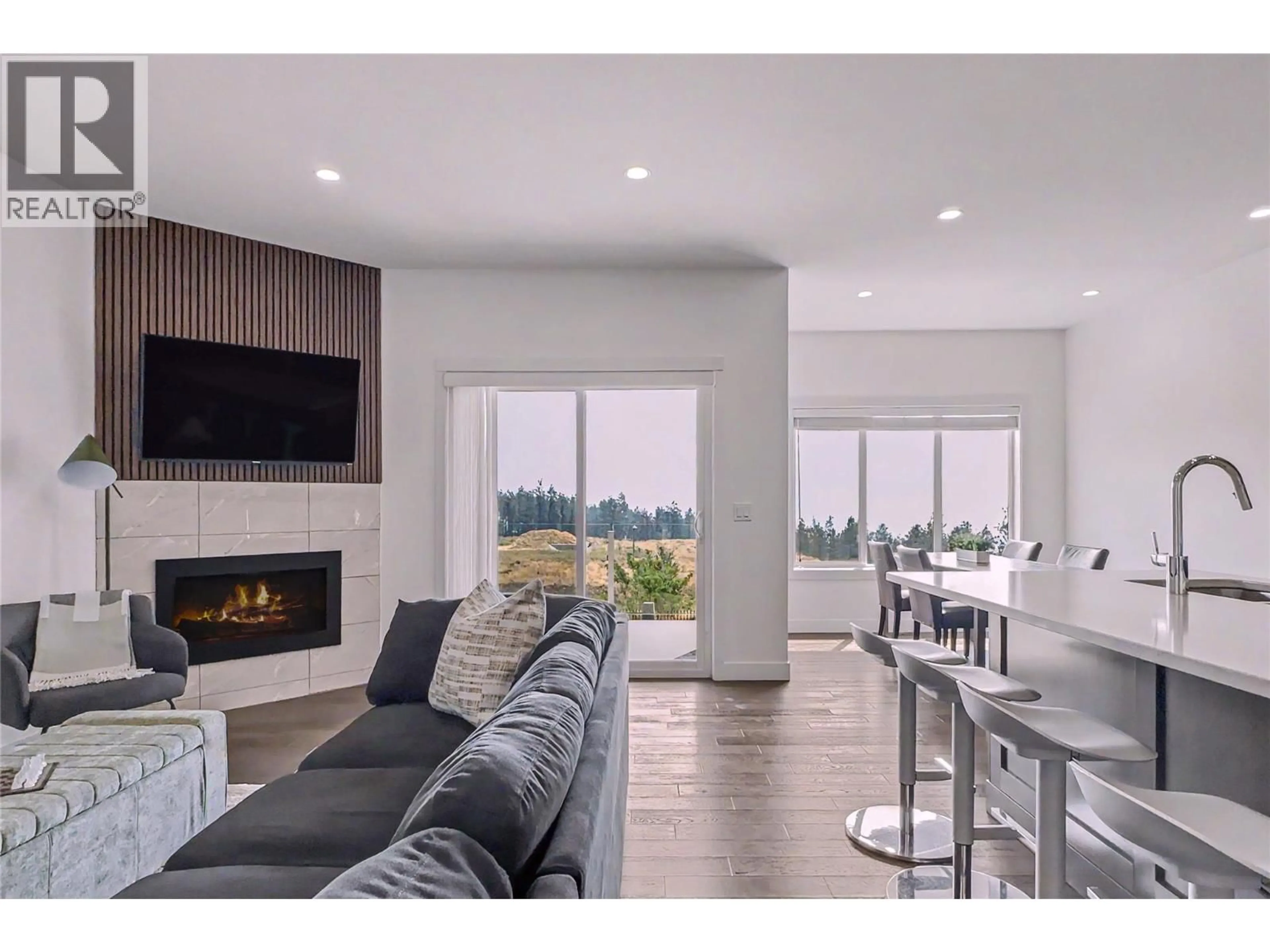 Living room with furniture, ceramic/tile floor for 115 - 3075 VINT ROAD, Kelowna British Columbia V1V0A4