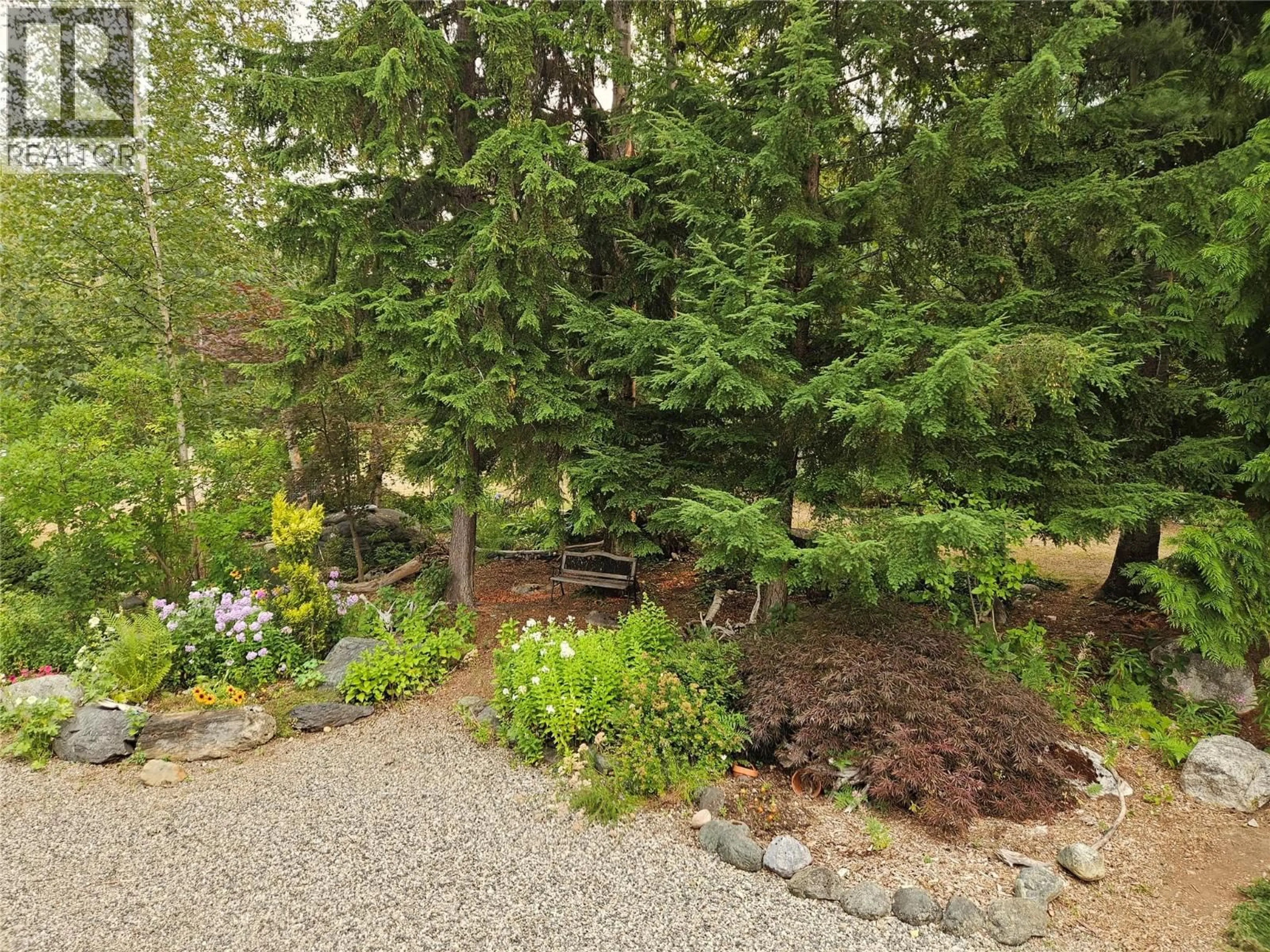 Patio, forest/trees view for 325 EAST WILSON CREEK  E ROAD, Rosebery British Columbia V0G1S1