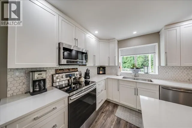 1021 BRIDGEVIEW CRESCENT, Castlegar 5