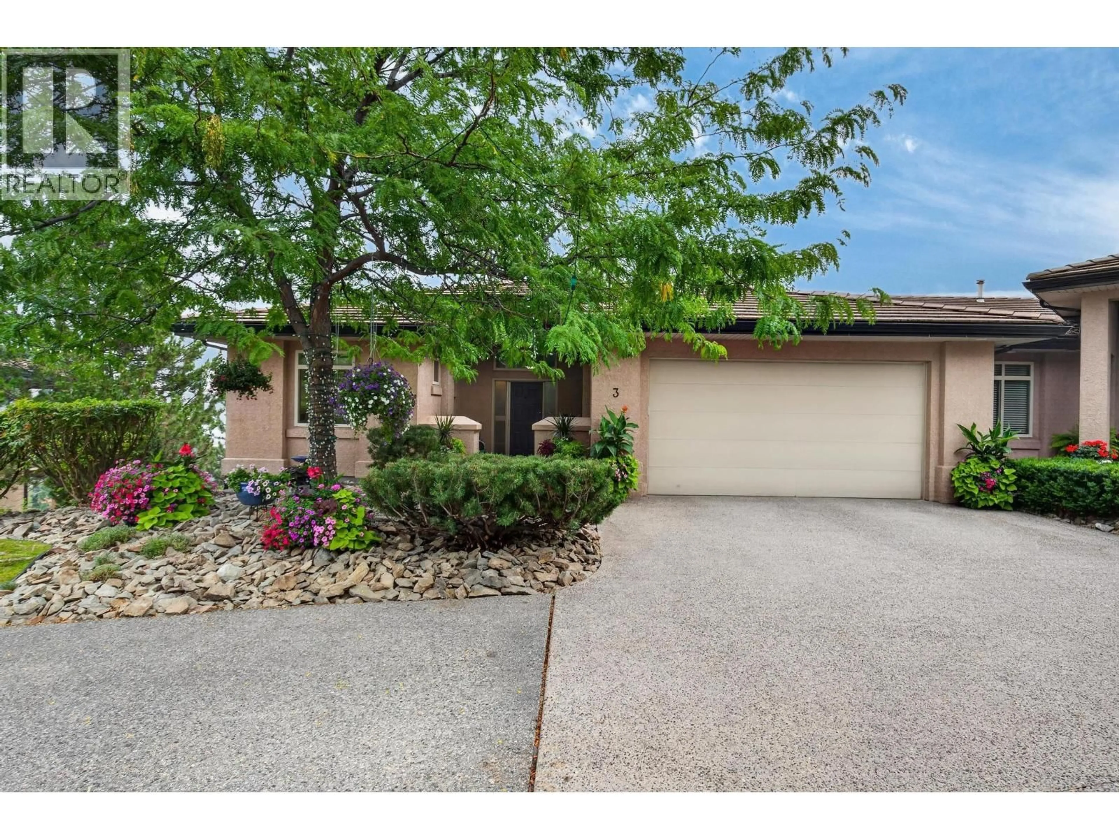 Unknown for 3 - 2213 WADDINGTON COURT, Kelowna British Columbia V1V2P4