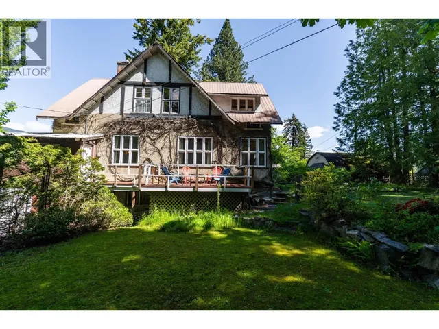 1107 ROBERTSON AVENUE, Nelson 5