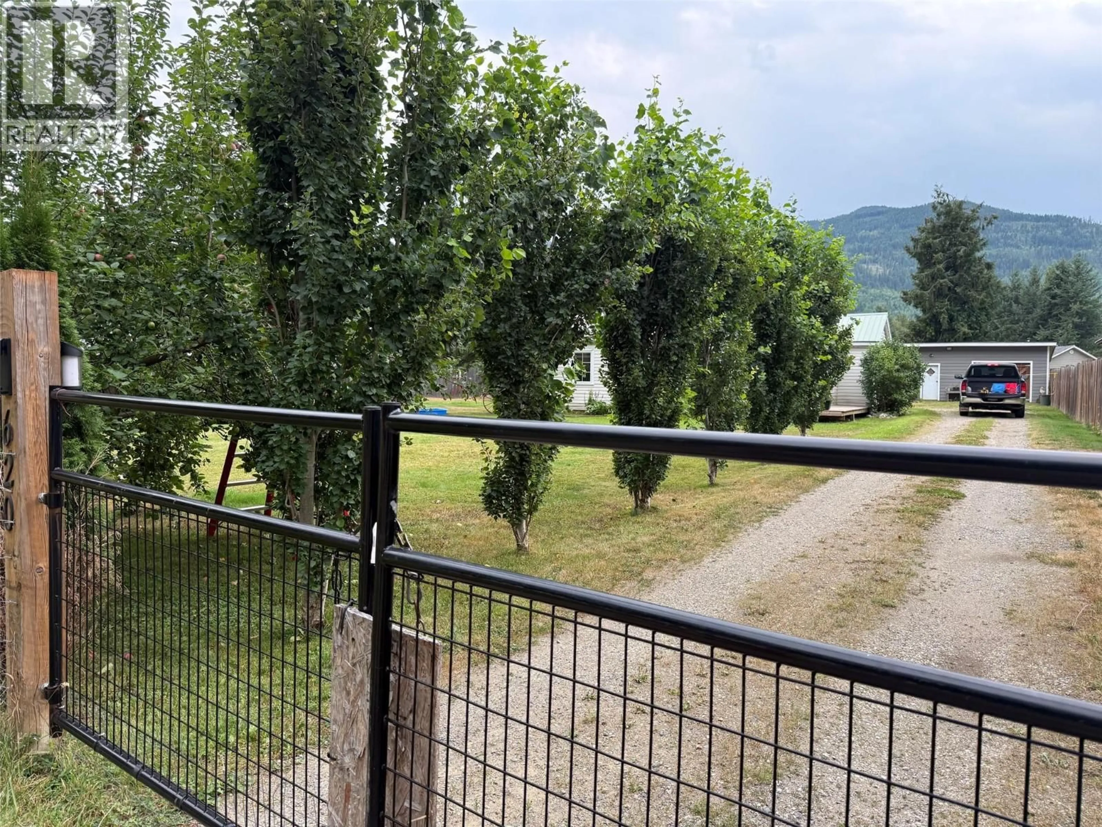 A pic from outside/outdoor area/front of a property/back of a property/a pic from drone, mountain view for 620 CLEARWATER VILLAGE ROAD, Clearwater British Columbia V0E1N1