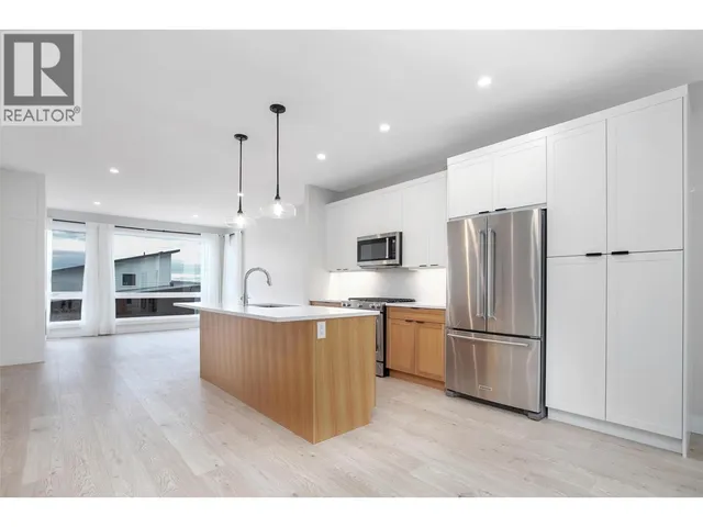 1839 GREY OWL COURT, Kelowna 3