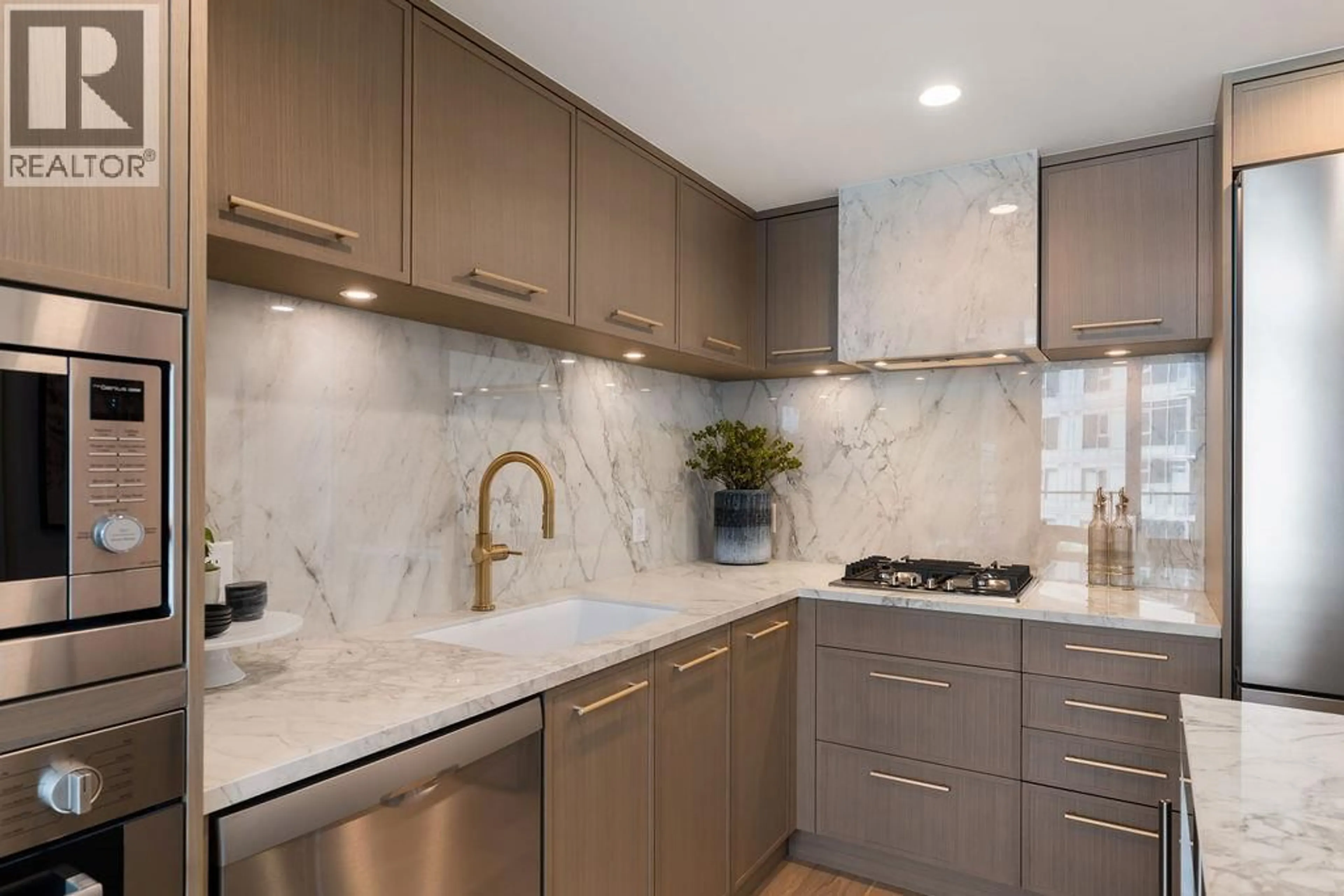 Contemporary kitchen, ceramic/tile floor for 1207 - 3700 CAPOZZI ROAD, Kelowna British Columbia V1W0J5