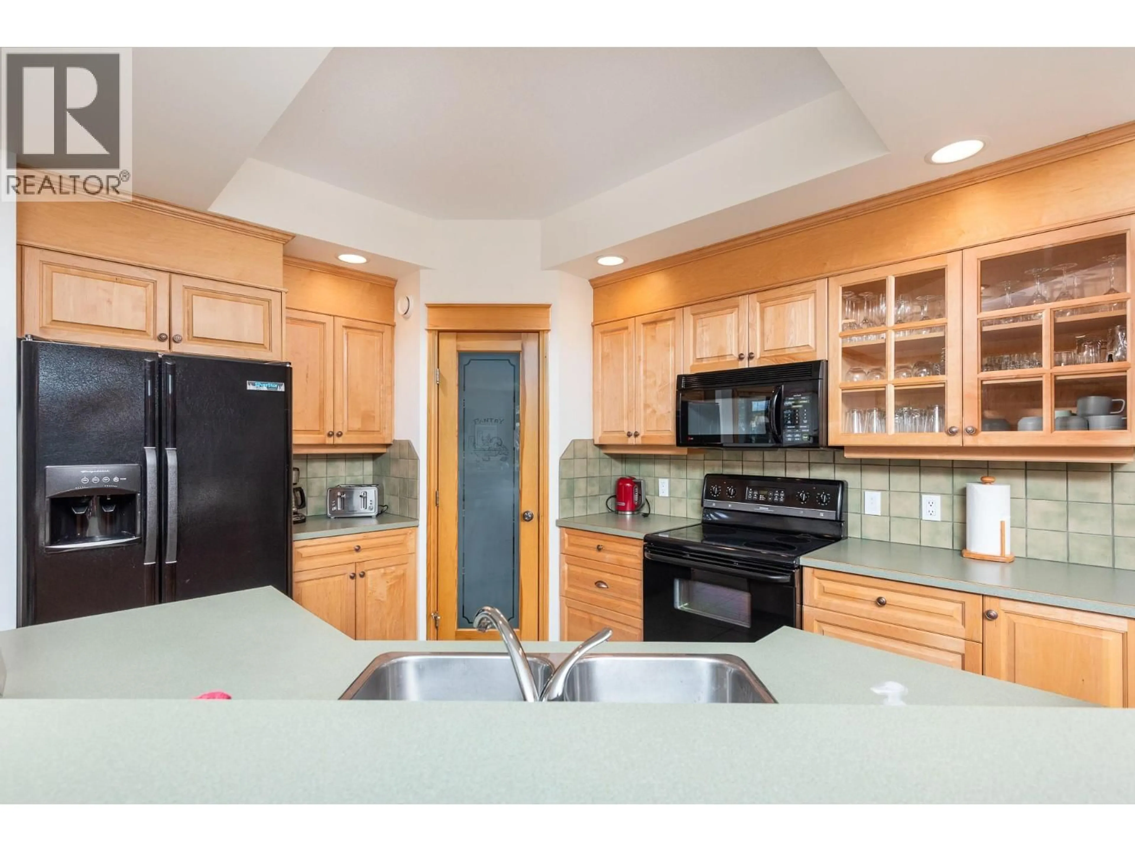 Standard kitchen, unknown for 7 - 635 MONASHEE ROAD, Silver Star British Columbia V1B3M1