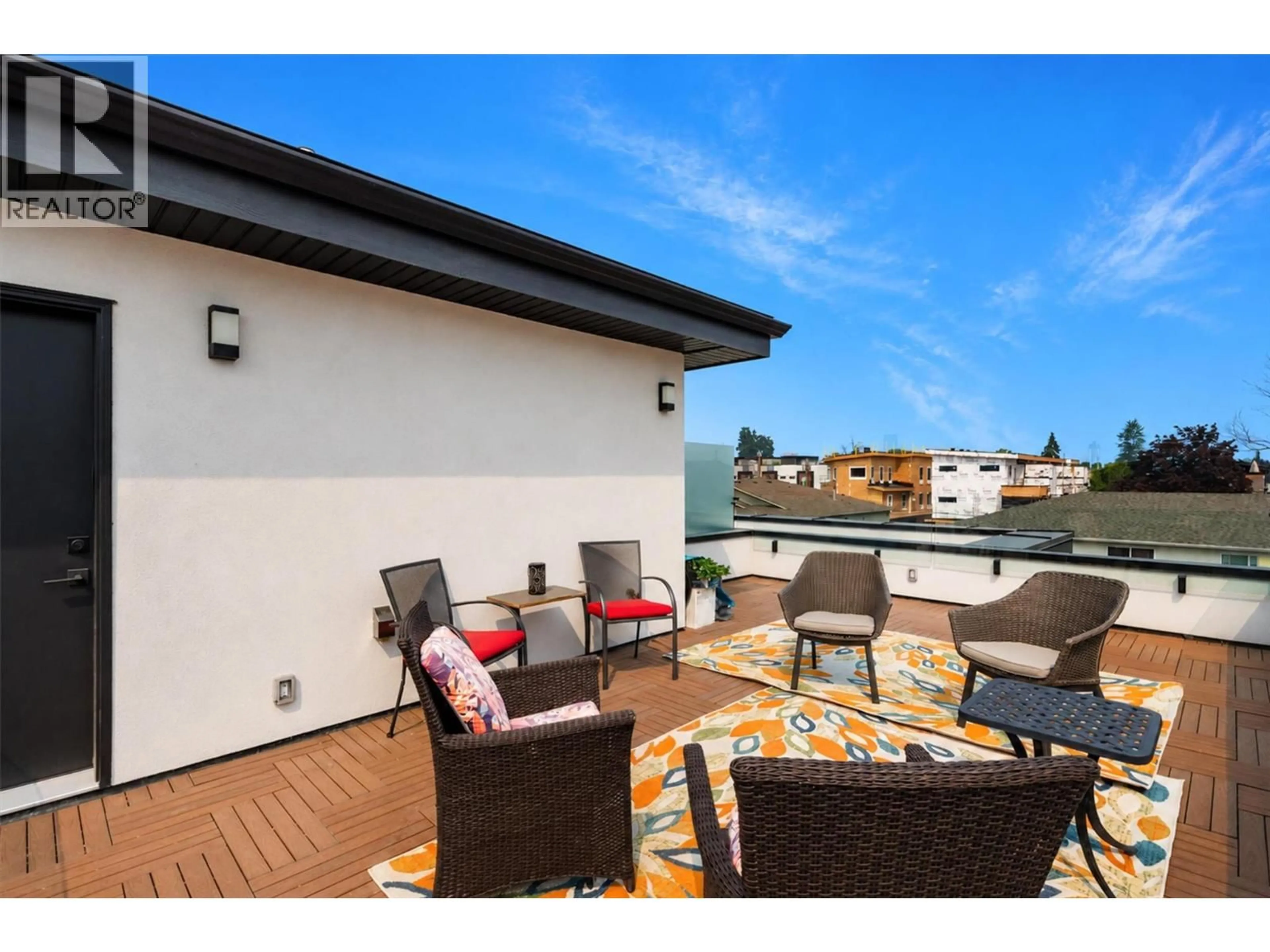 Patio, street for 2 - 747 PATTERSON AVENUE, Kelowna British Columbia V1Y5C9