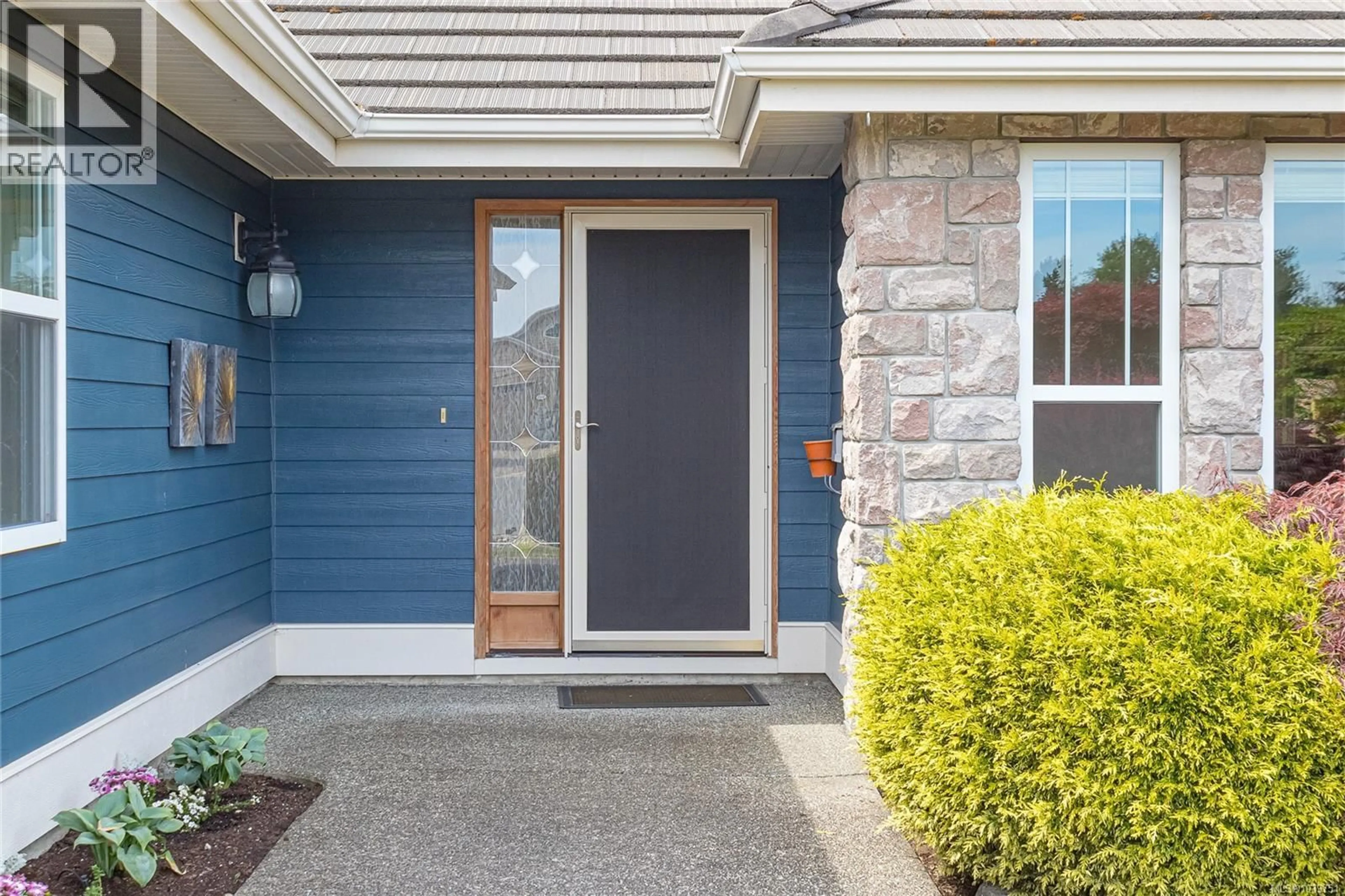 Indoor entryway for 612 MORNINGSTAR DRIVE, Parksville British Columbia V9P2W2