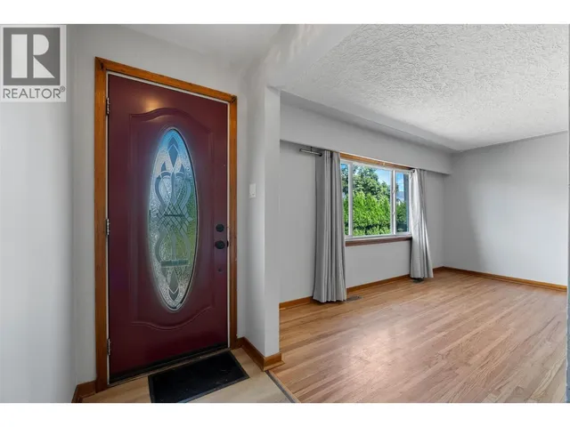 875 SURREY AVENUE, Kamloops 5
