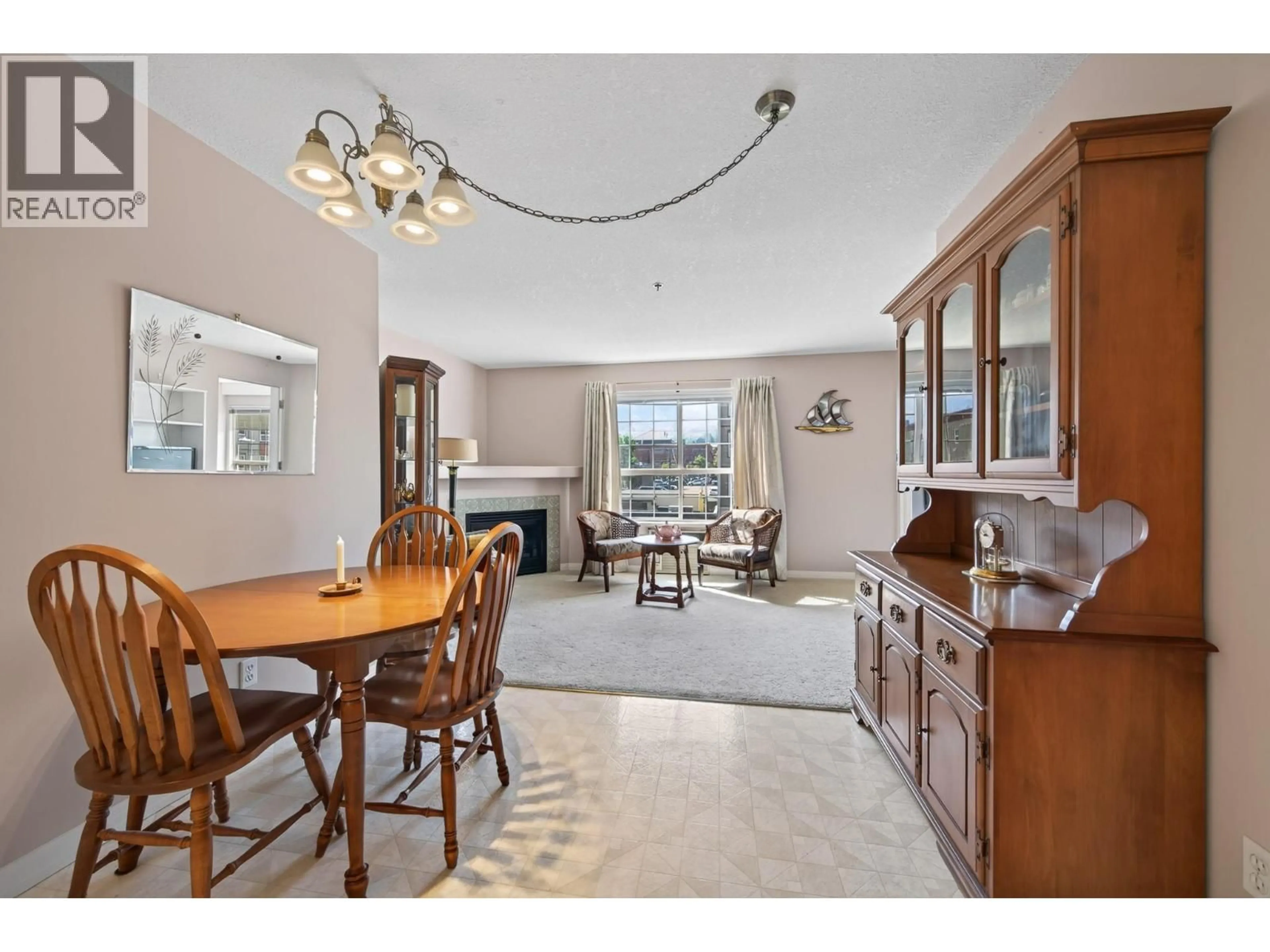 Open concept kitchen, unknown for 316 - 554 SEYMOUR STREET, Kamloops British Columbia V2C2G9