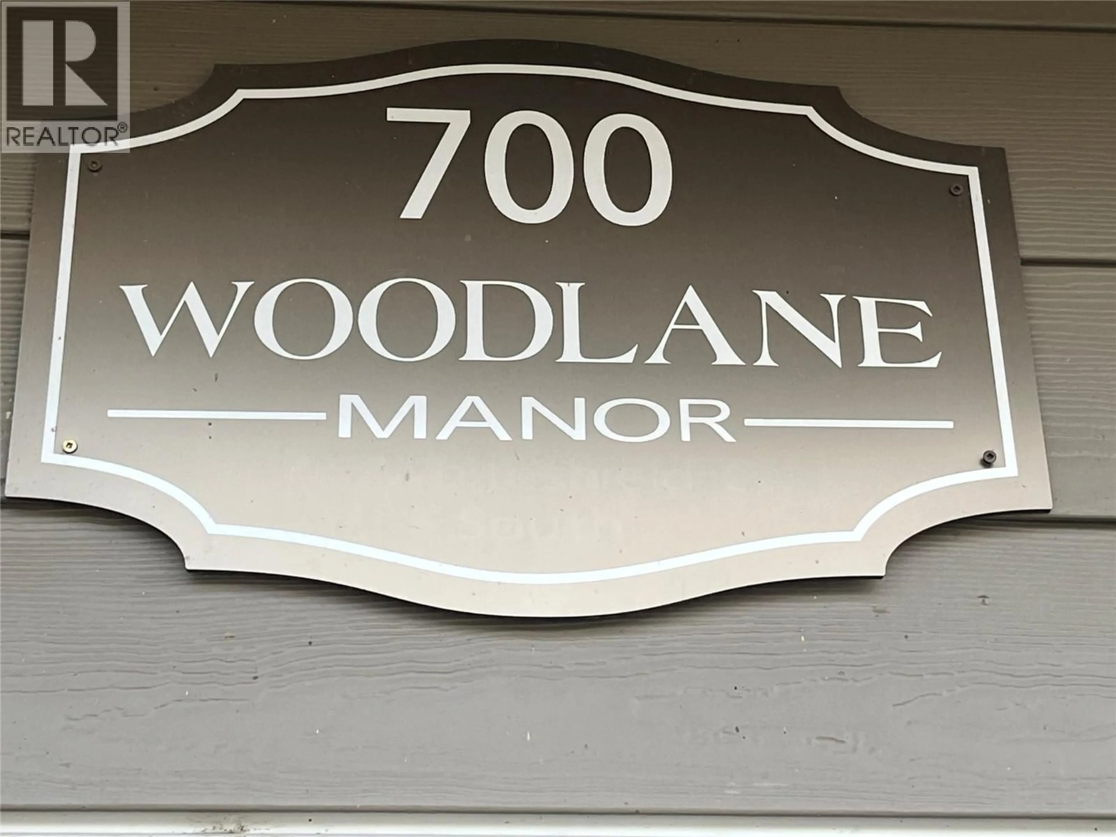 Indoor foyer for 703 - 44 WHITESHIELD CRESCENT SOUTH, Kamloops British Columbia V2E2J1
